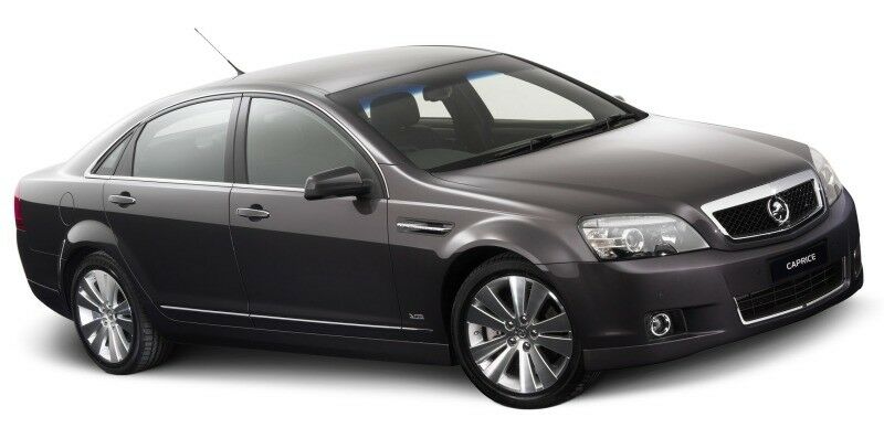 18x8 Bright Silver Alloy Wheels for Holden WM Statesman & Caprice - Premium Car Rims for Luxury Sedan Upgrade & Performance Enhancement