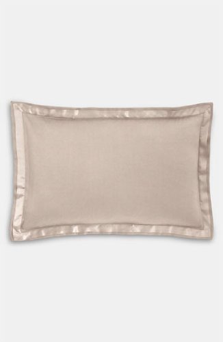 Donna Karan Home Modern Classics Standard/Queen Sham - Luxury Bedding for a Stylish and Comfortable Sleep - Perfect for Master Bedrooms, Guest Rooms, and Upscale Hotels
