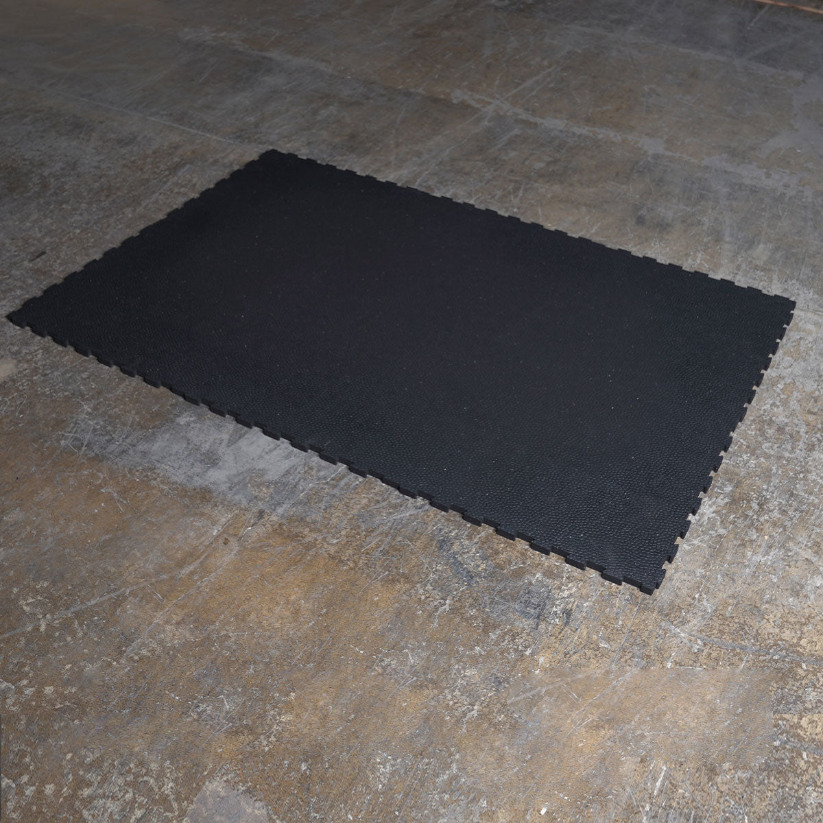 SurfaceCo Interlocking Stall Mats 3/4 Inch Thick - Heavy Duty Rubber Flooring Tiles for Gym, Garage, Home Workout, and Stable Flooring - Anti-Fatigue, Shock Absorbent, Easy to Install