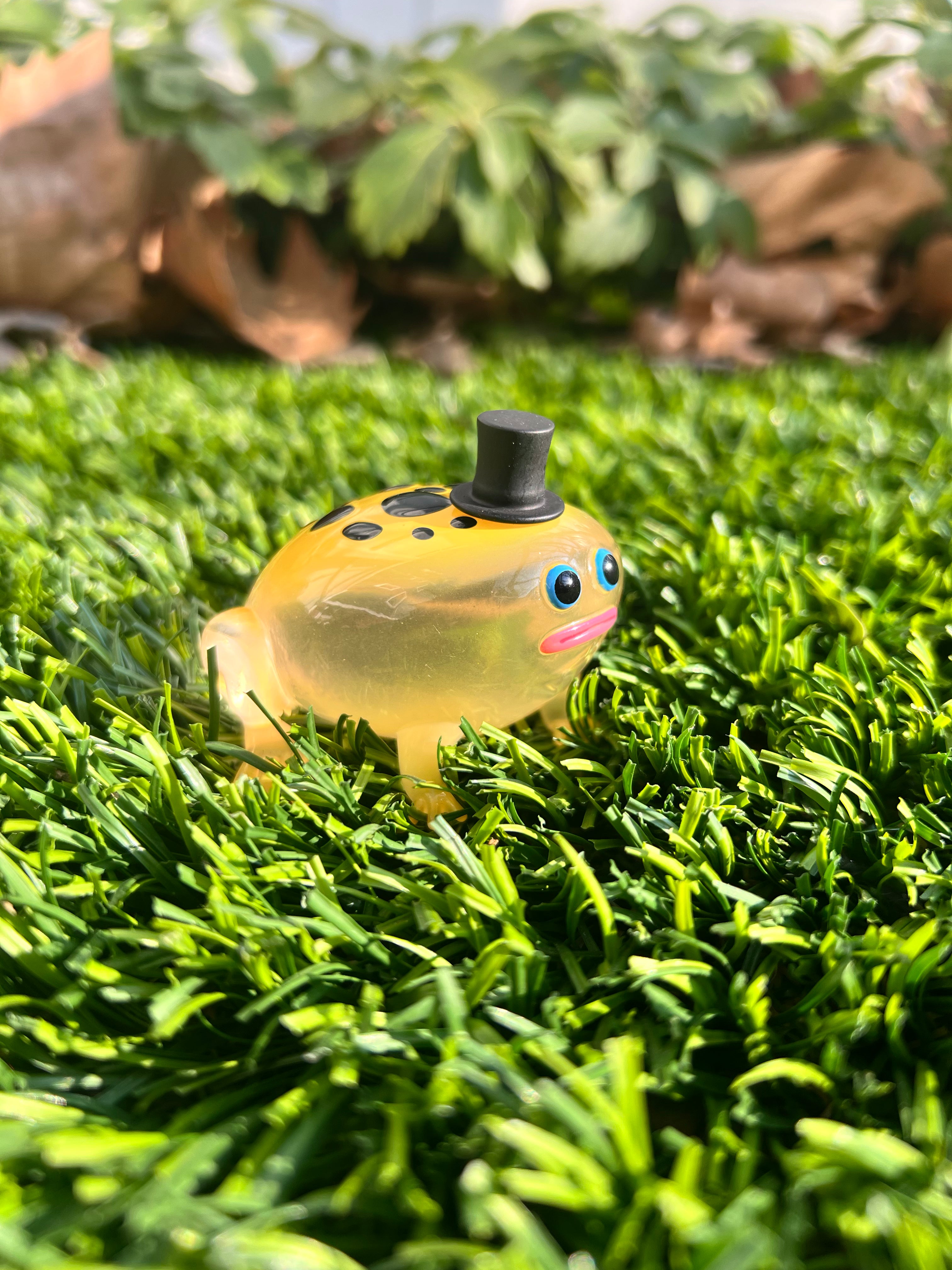 Poison Dart Frog Figurine - Handcrafted Reptile Decor for Terrarium & Home - Unique Gift for Reptile Lovers & Collectors - Perfect for Jungle-Themed Parties & Nature Displays