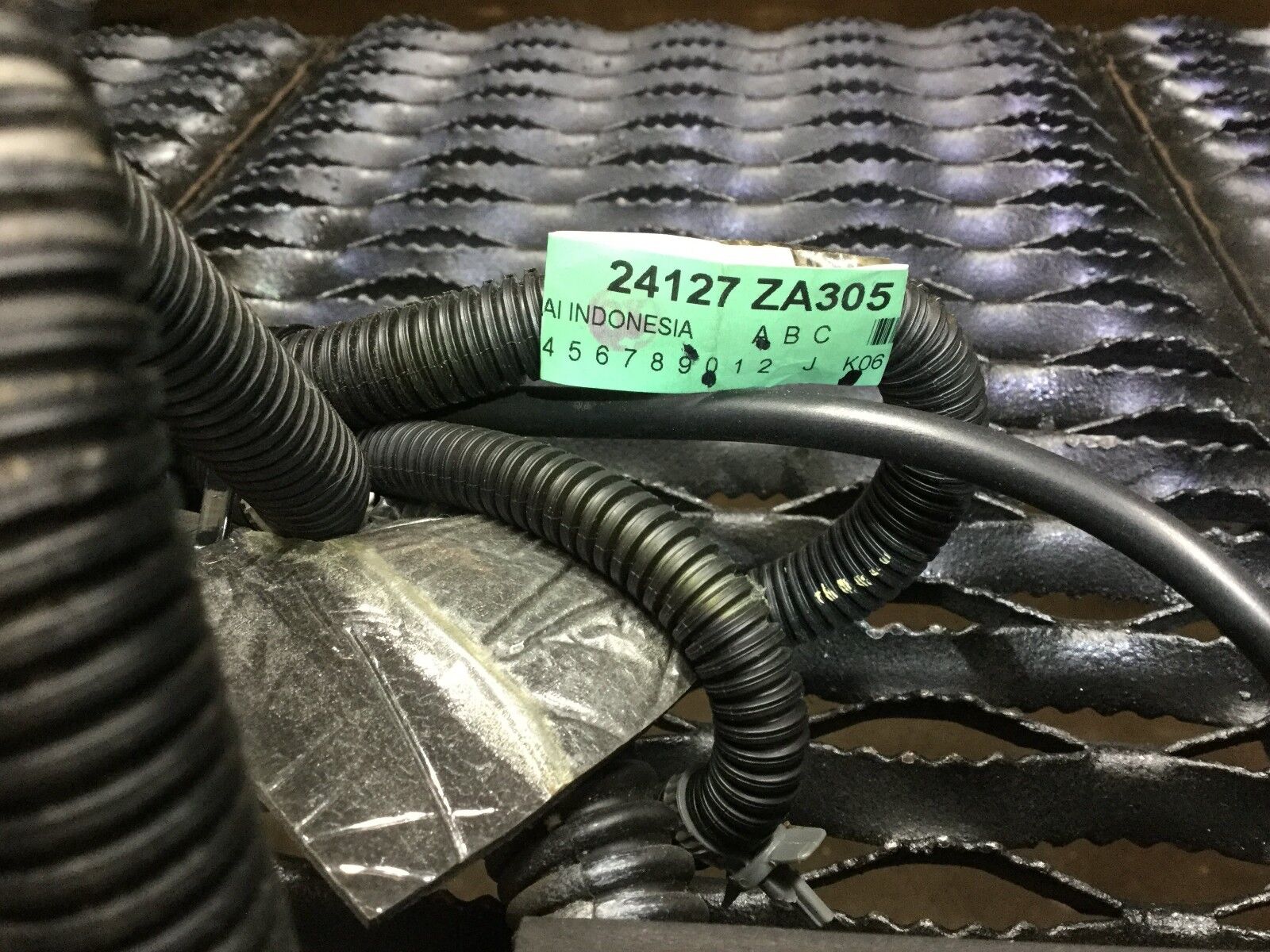 2004-2008 Nissan Maxima Left Rear Driver Side Door Wire Harness OEM Replacement - Perfect for Electrical Repairs & DIY Car Maintenance