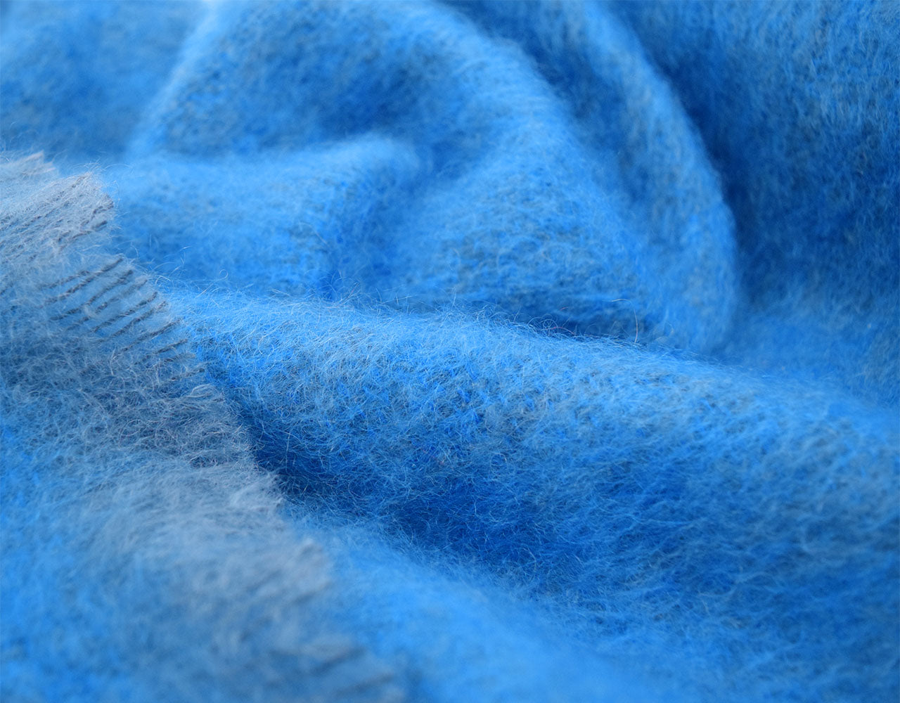 Royal Clash Mohair Scarf - Luxurious Winter Accessory for Women & Men - Perfect for Cold Weather, Outdoor Activities & Fashion Styling