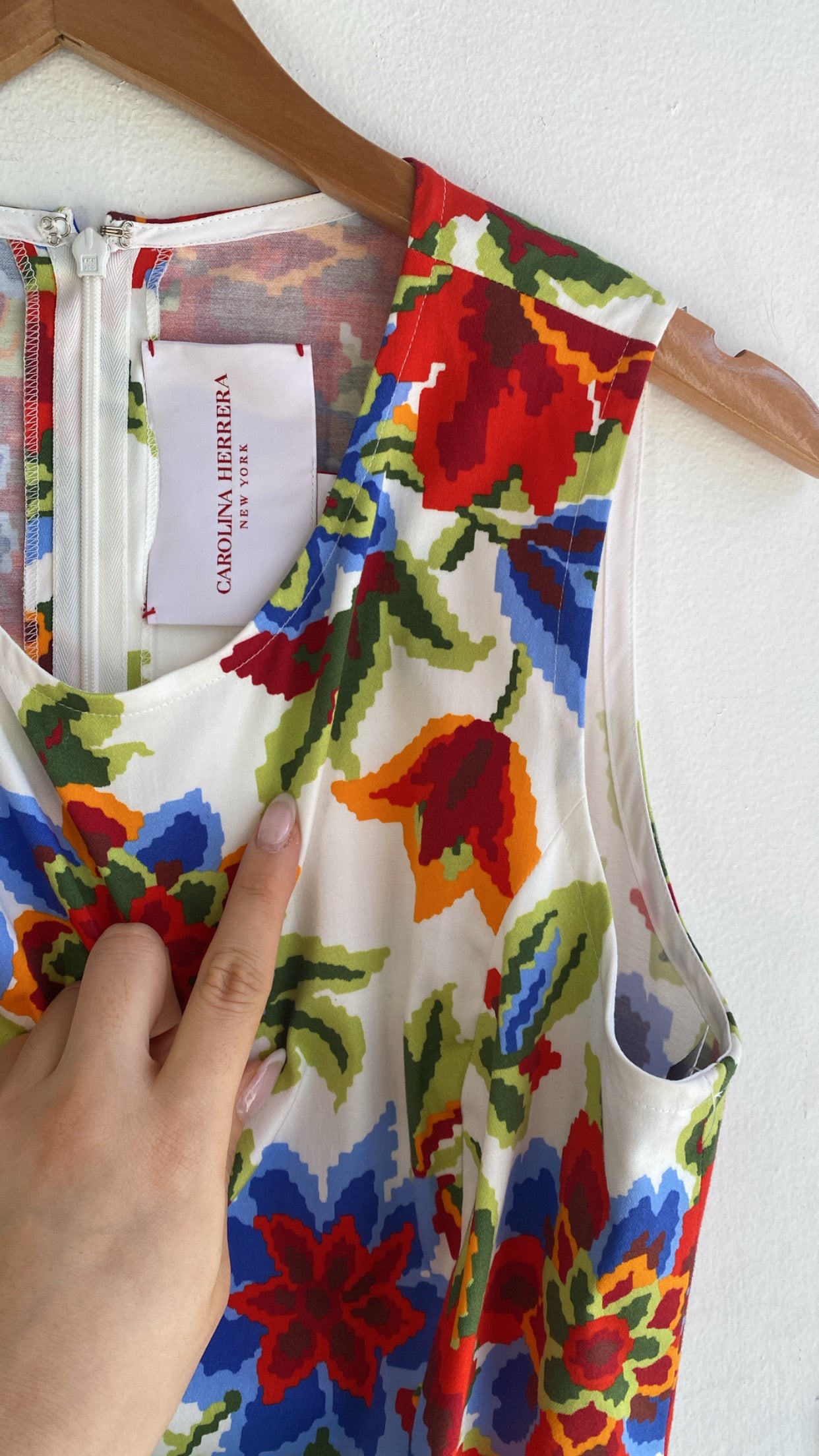 Carolina Herrera Floral Print Dress for Women - Elegant Summer Party & Wedding Guest Outfit