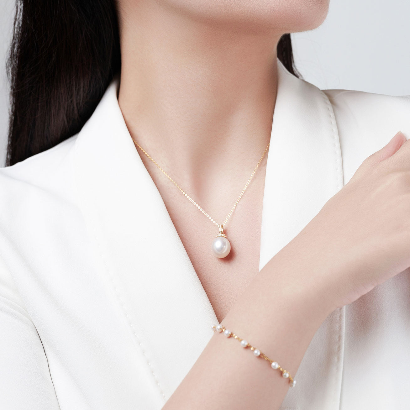 18K Solid Gold Diamond Australian White Saltwater Pearl Necklace - Elegant Bridal Jewelry & Luxury Gift for Women - Perfect for Weddings, Anniversaries, and Special Occasions