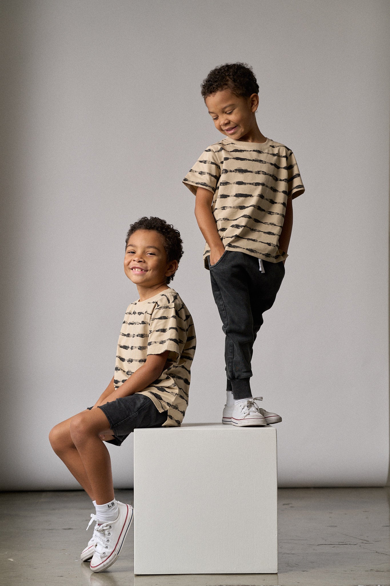Static Stripe T-Shirt for Men & Women | Trendy Graphic Tee | Casual Streetwear | Perfect for Everyday Wear & Outfits