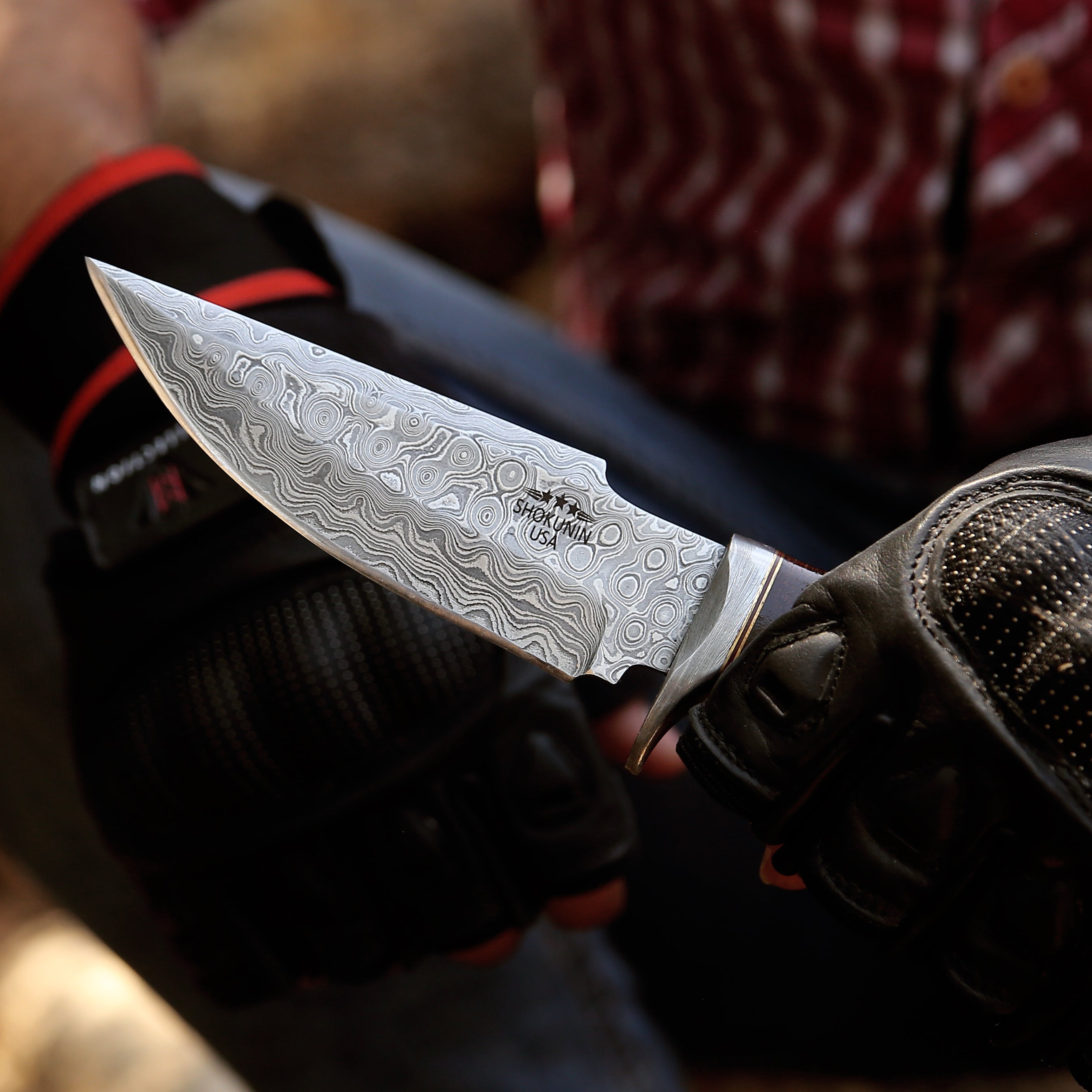 Premium Damascus Steel Hunting Knife with Leather Sheath - Razor Sharp Outdoor Survival Tool for Camping, Hunting & Bushcraft
