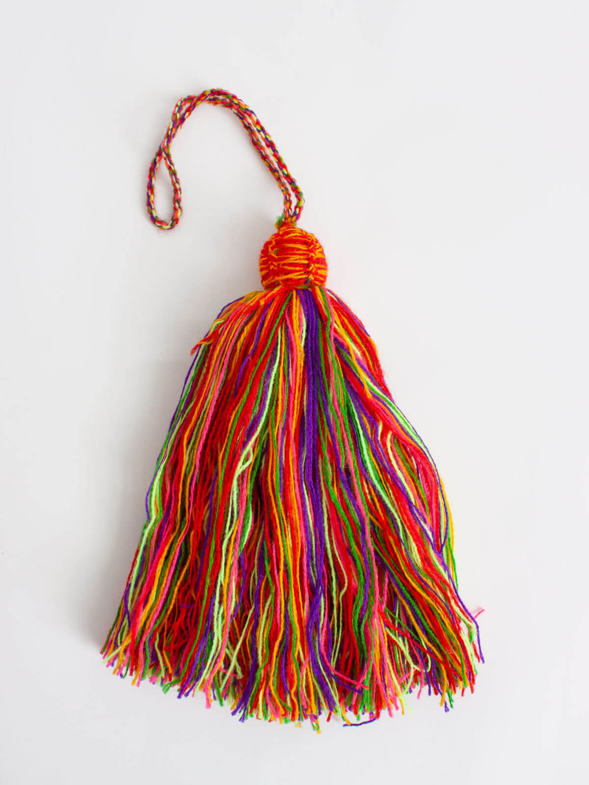 Large Decorative Giant Tassels for Home Decor, Party Supplies, and DIY Crafts - Perfect for Wall Hangings, Gift Wrapping, and Event Decorations
