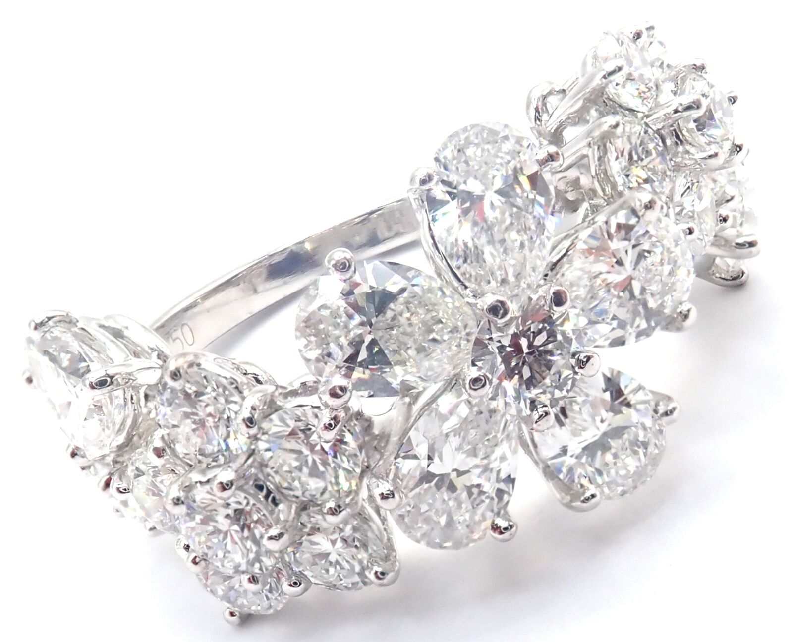 Authentic Van Cleef & Arpels Folie des Pres 18k White Gold Diamond Flower Ring - Luxury Jewelry for Weddings, Anniversaries & Special Occasions
