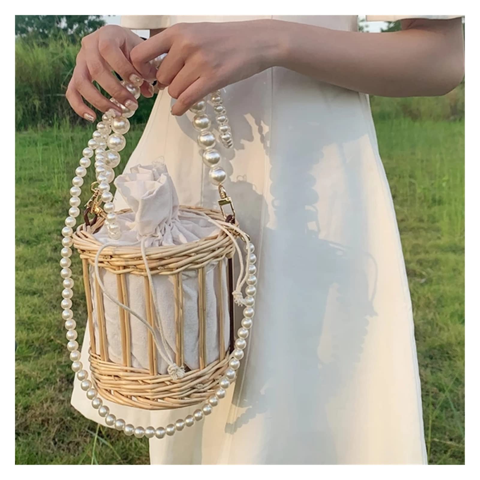 Stylish Pearl Straw Handbag for Women - Hand-Woven Rattan Beach Bag - Perfect for Seaside Holidays, Summer Outings & Boho Fashion (One Size, Multiple Colors)