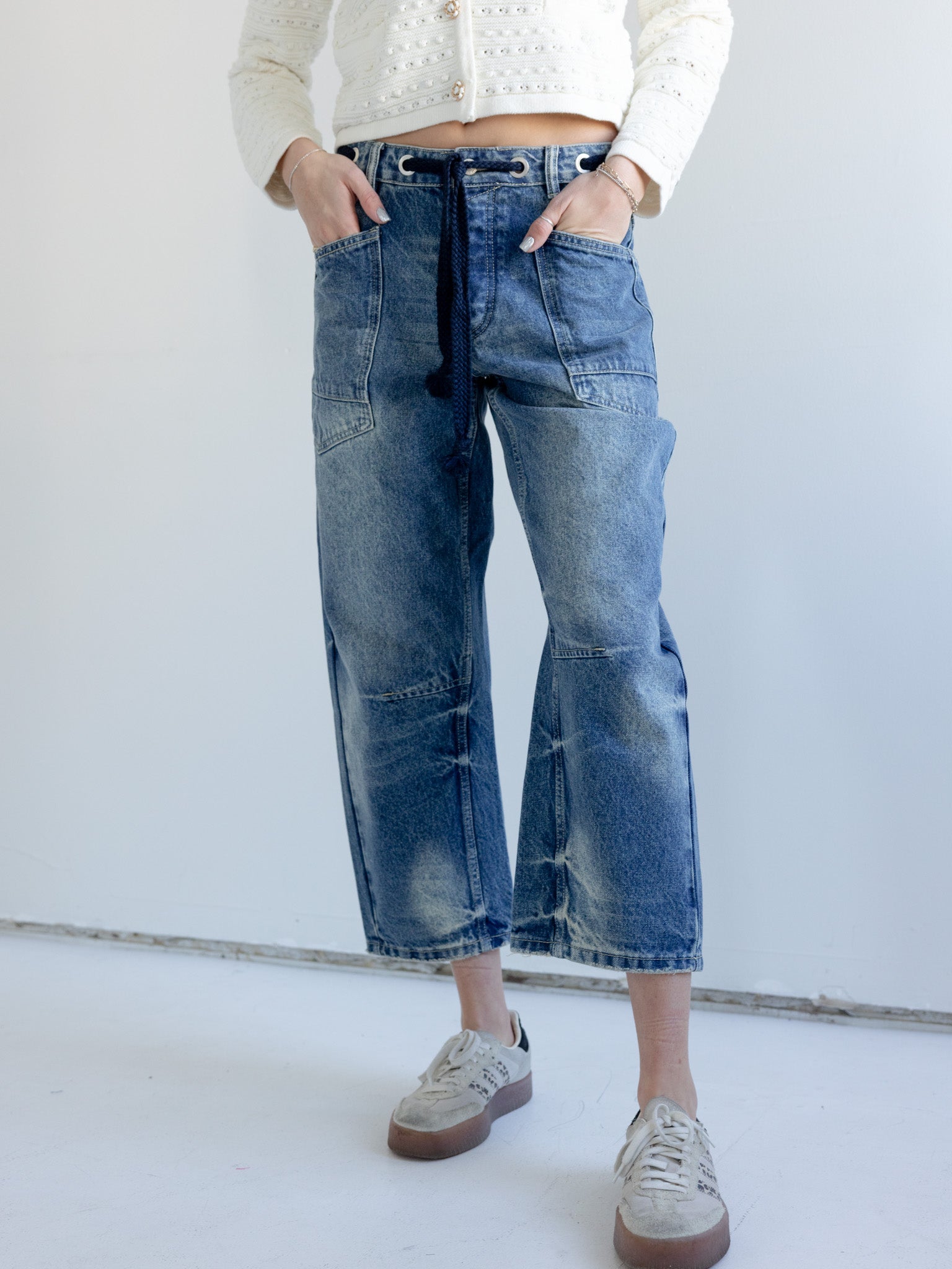 Stylish Women's High Waist Drawstring Barrel Jeans - Trendy Loose Fit Denim Pants for Casual Wear & Street Fashion