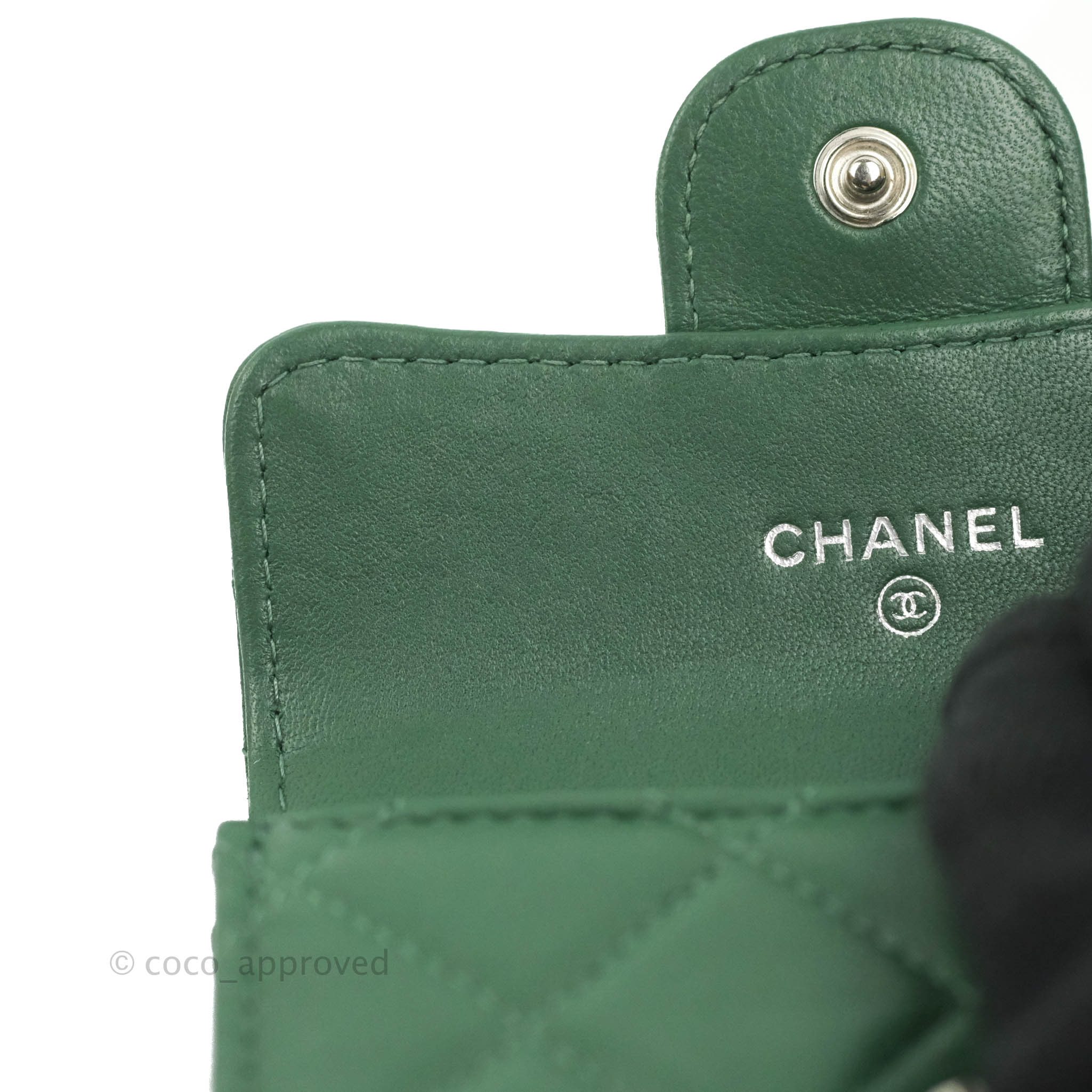 Chanel Classic Flap Coin Purse in Dark Green Lambskin with Silver Hardware - Luxury Wallet for Women, Perfect for Everyday Use & Special Occasions