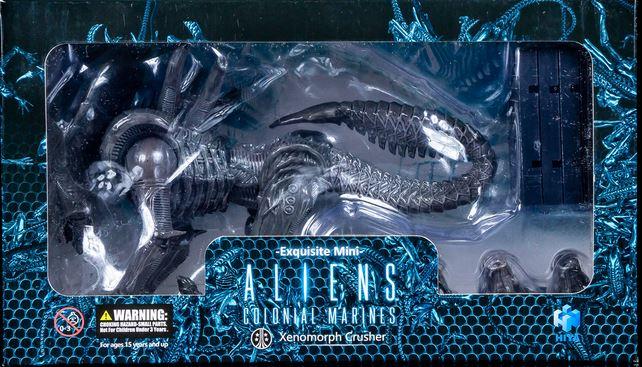 Aliens Colonial Marines Xenomorph Crusher Action Figure Box Set - Collectible Alien Movie Toy for Fans & Display - Perfect for Sci-Fi Collections & Gifts
