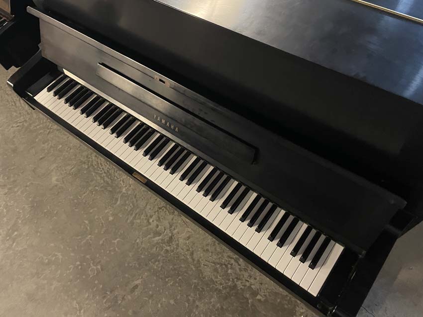 1977 Yamaha U1 Upright Piano in Satin Ebony Finish | Serial Number D2466504 | Perfect for Home, Studio & Professional Use