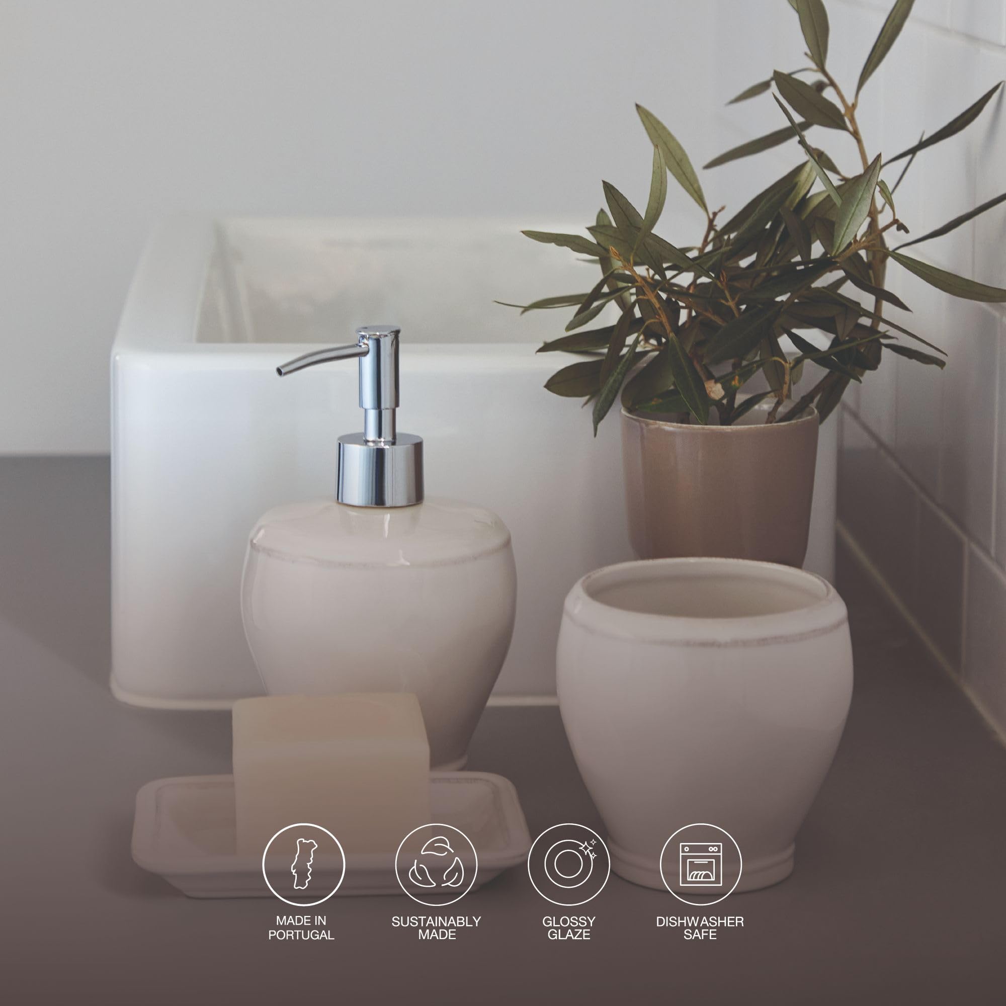 Casafina White Ceramic Soap Dish - Fontana Collection | Stoneware Bathroom Accessories Set | Premium Bathroom Decor | 5.25