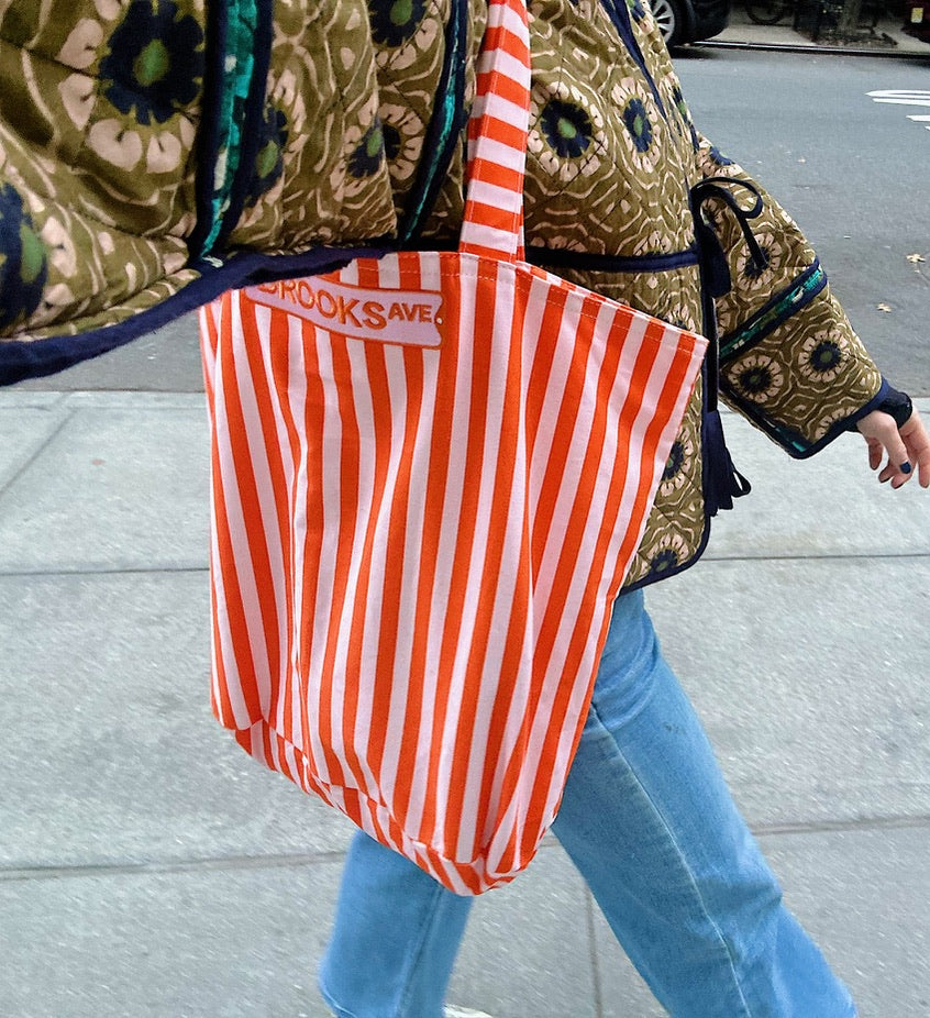 Signature Striped Tote Bag for Women - Large Canvas Beach Bag with Zipper Pocket - Perfect for Shopping, Travel & Work Commute