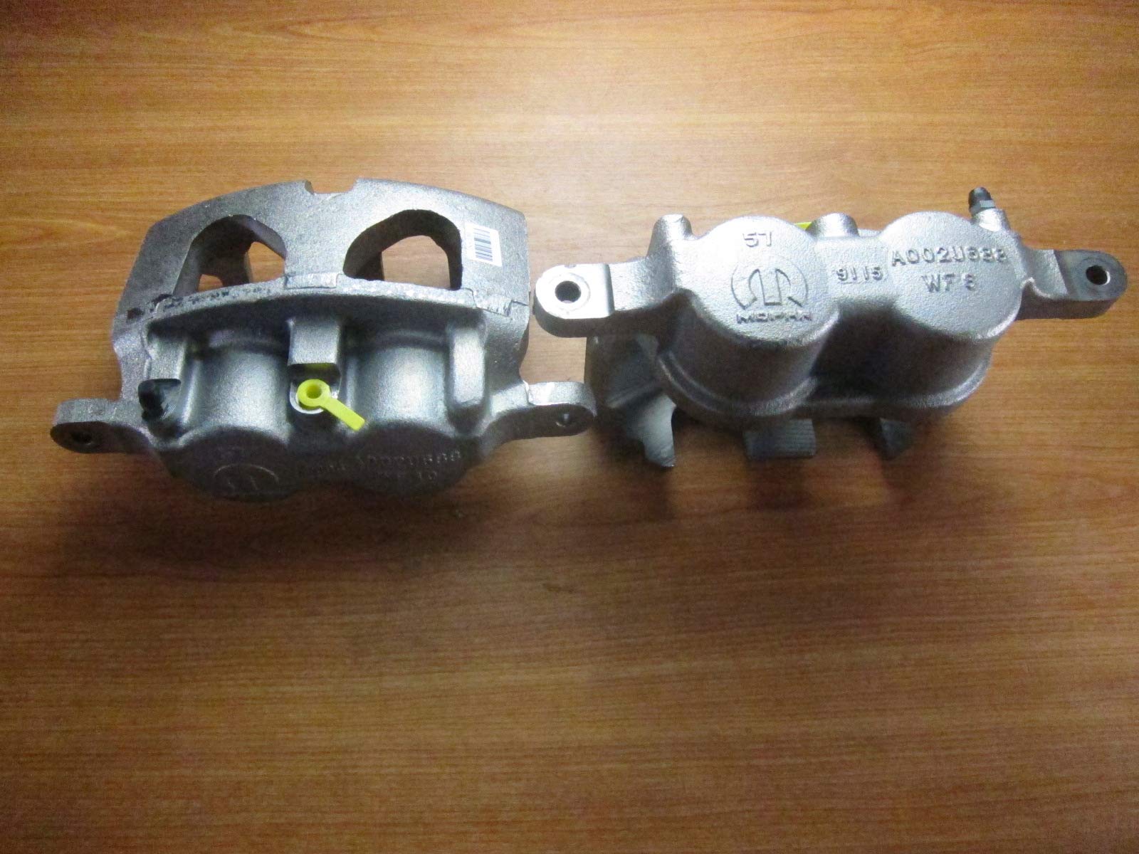 2019-2020 Ram 1500 DT (New Body) Front Left & Right Disc Brake Calipers - OEM Replacement Parts for Smooth Braking Performance - Perfect for Off-Roading & Daily Commuting