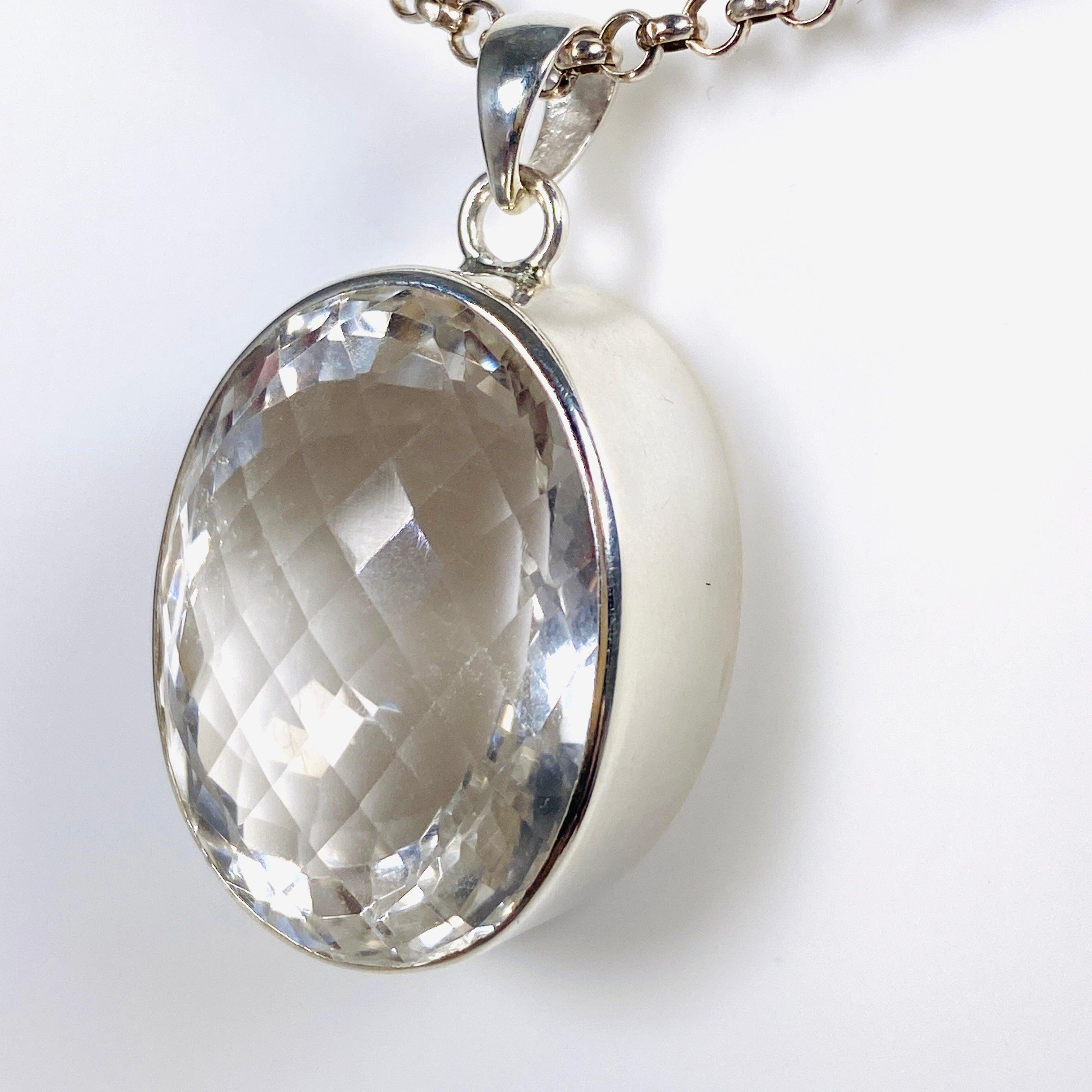 Natural Clear Quartz Oval Faceted Pendant Necklace - KPGJ3917 | Elegant Jewelry for Women, Perfect for Gifts, Weddings & Special Occasions