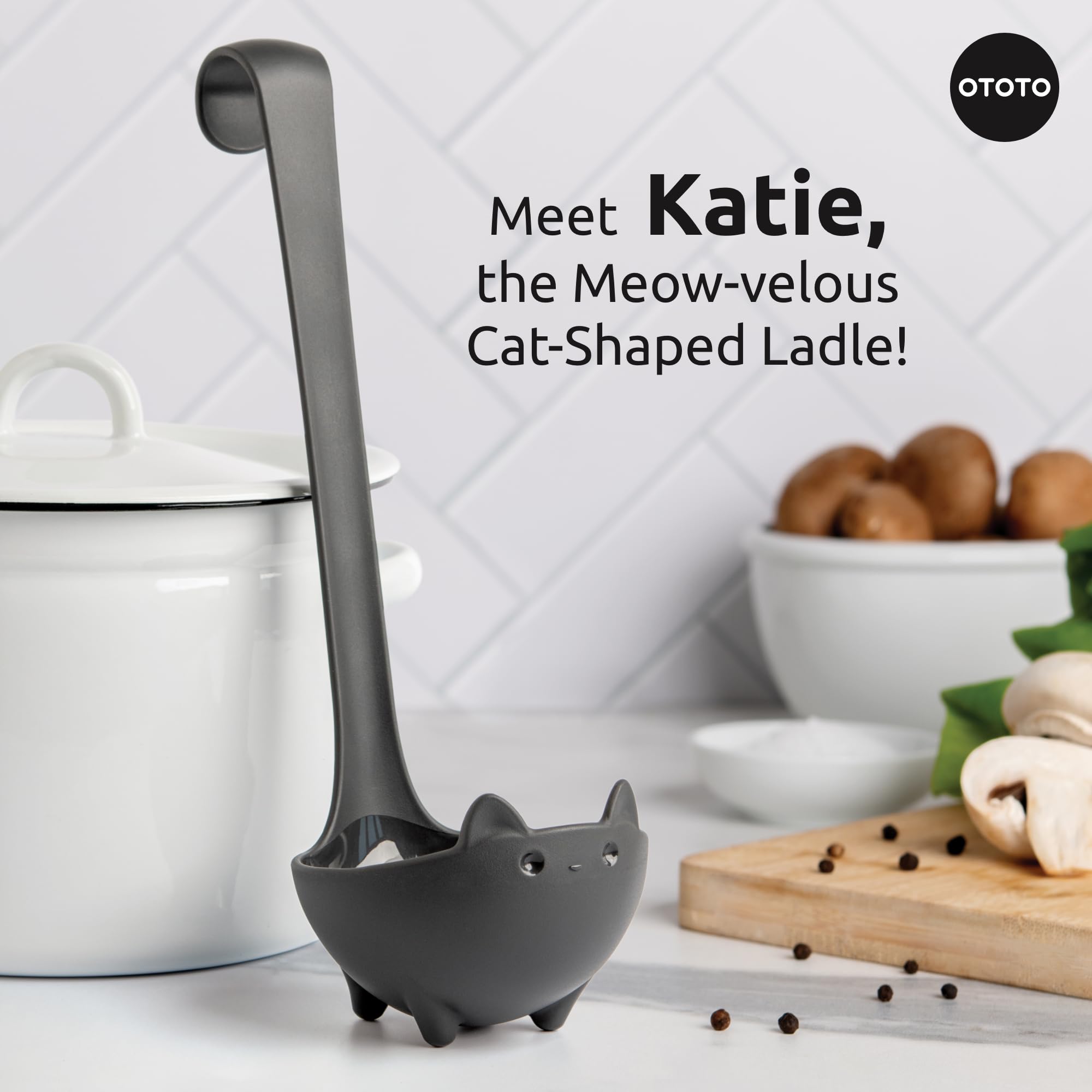 OTOTO Katie Cat Soup Ladle - Halloween Kitchen Gifts, Gothic Cat Lover Present, Spooky Cute Cooking Accessories - Perfect for Halloween Parties, Gothic Home Decor & Cat Enthusiast Collections (Black Cat Design)