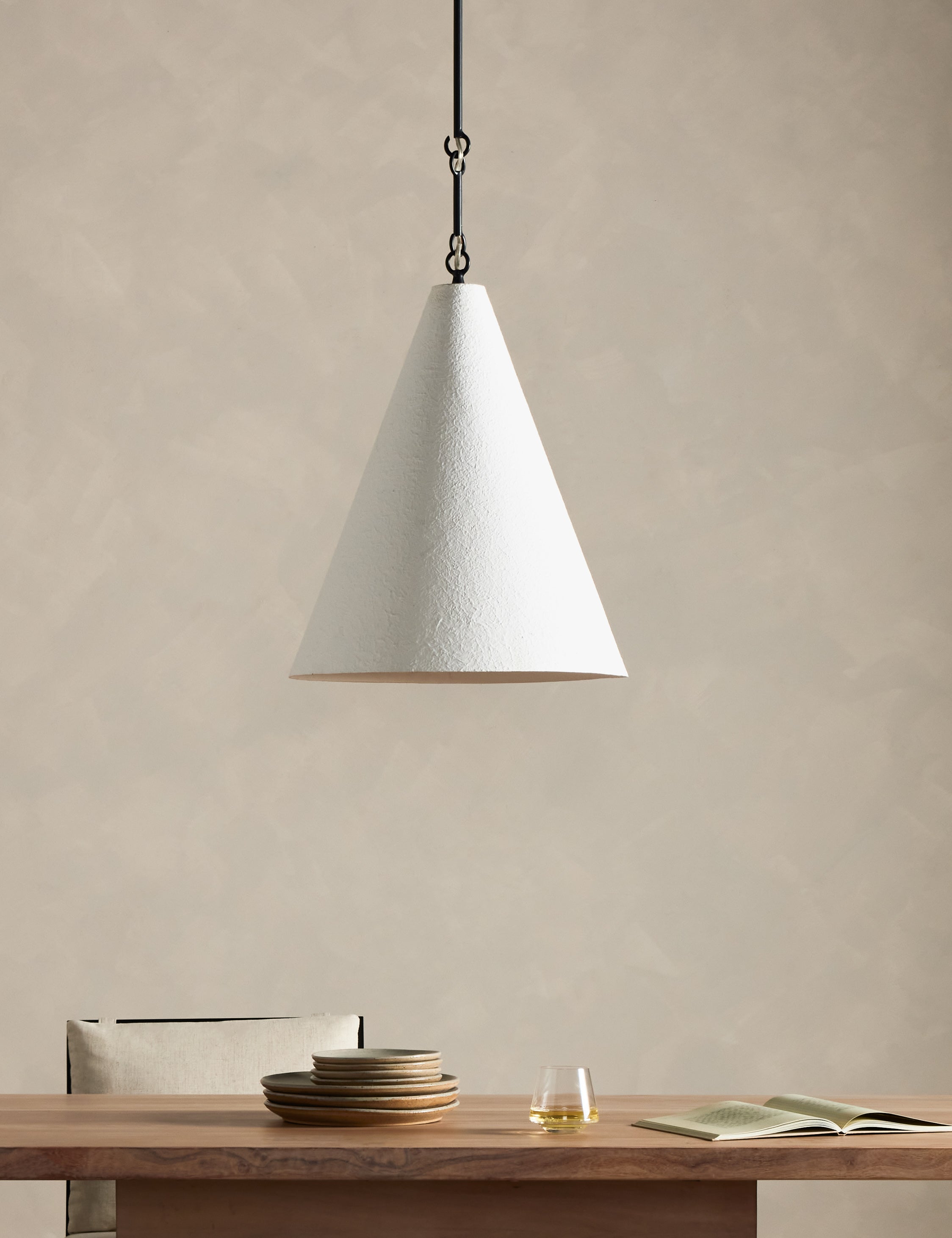 Modern Ashwin Pendant Light - Adjustable Hanging Chandelier for Kitchen Island, Dining Room & Bedroom - Industrial Vintage Ceiling Lighting Fixture