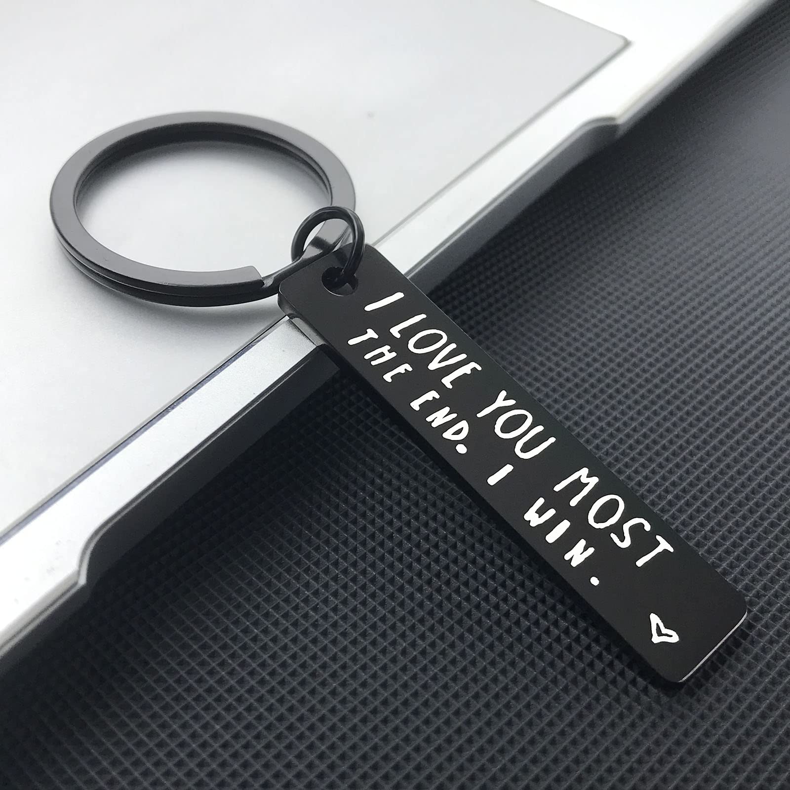 Romantic Couple Keychain - I Love You Gift for Him/Her - Perfect for Anniversaries & Valentine's Day