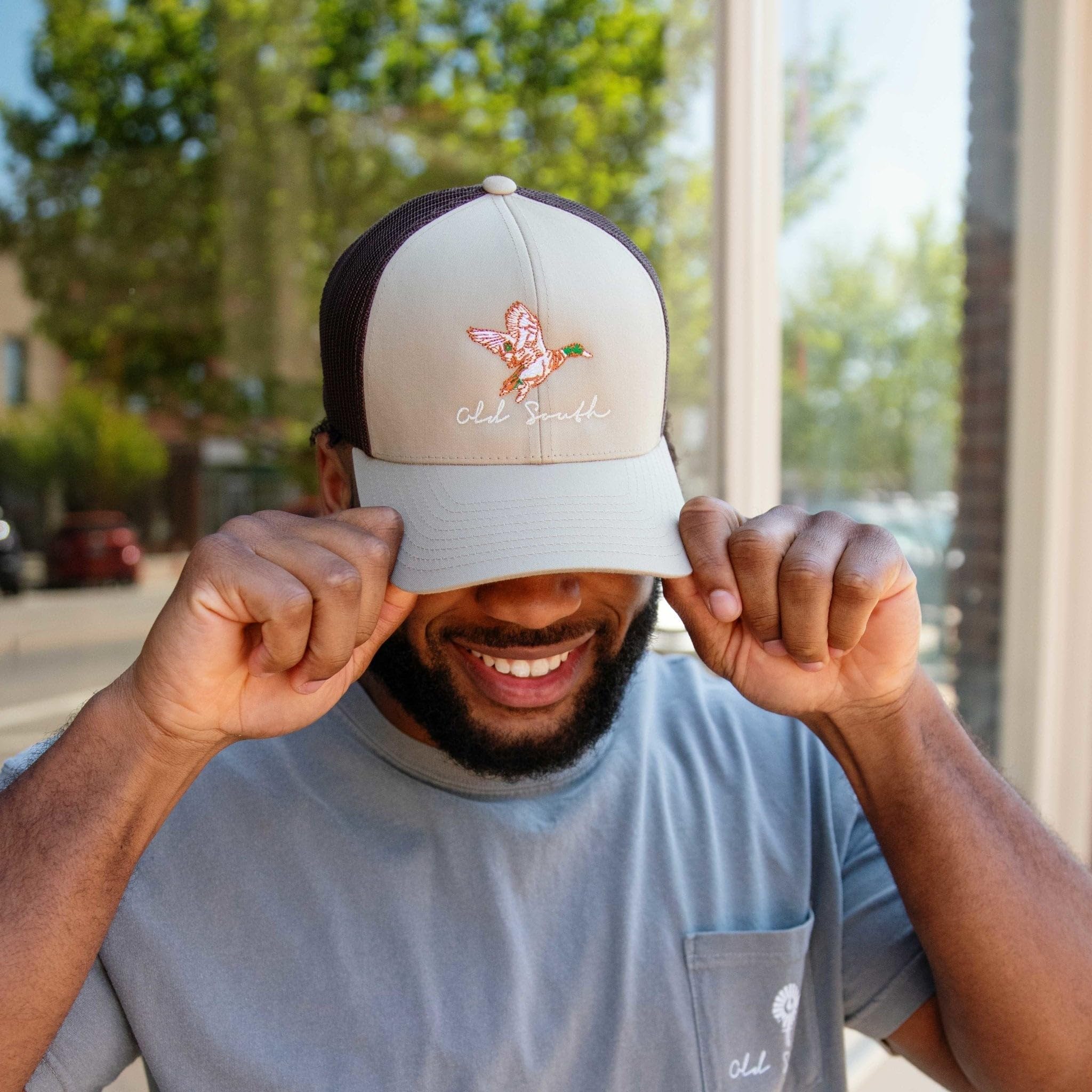 Stylish Mallard Duck Trucker Hat for Men & Women - Adjustable Snapback Cap for Outdoor, Fishing, Hiking & Casual Wear