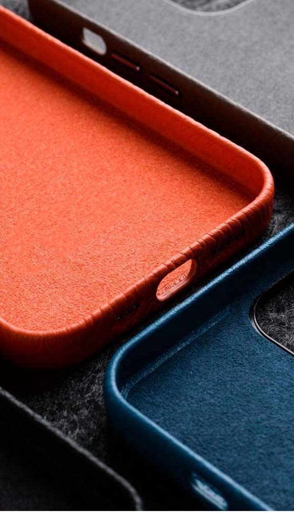 Premium Genuine Leather iPhone 13 Case (6.1 Inch 2021 Model) - Luxury Litchi Texture Back Cover with Soft Microfiber Lining (Black) - Perfect for Business Professionals & Everyday Protection