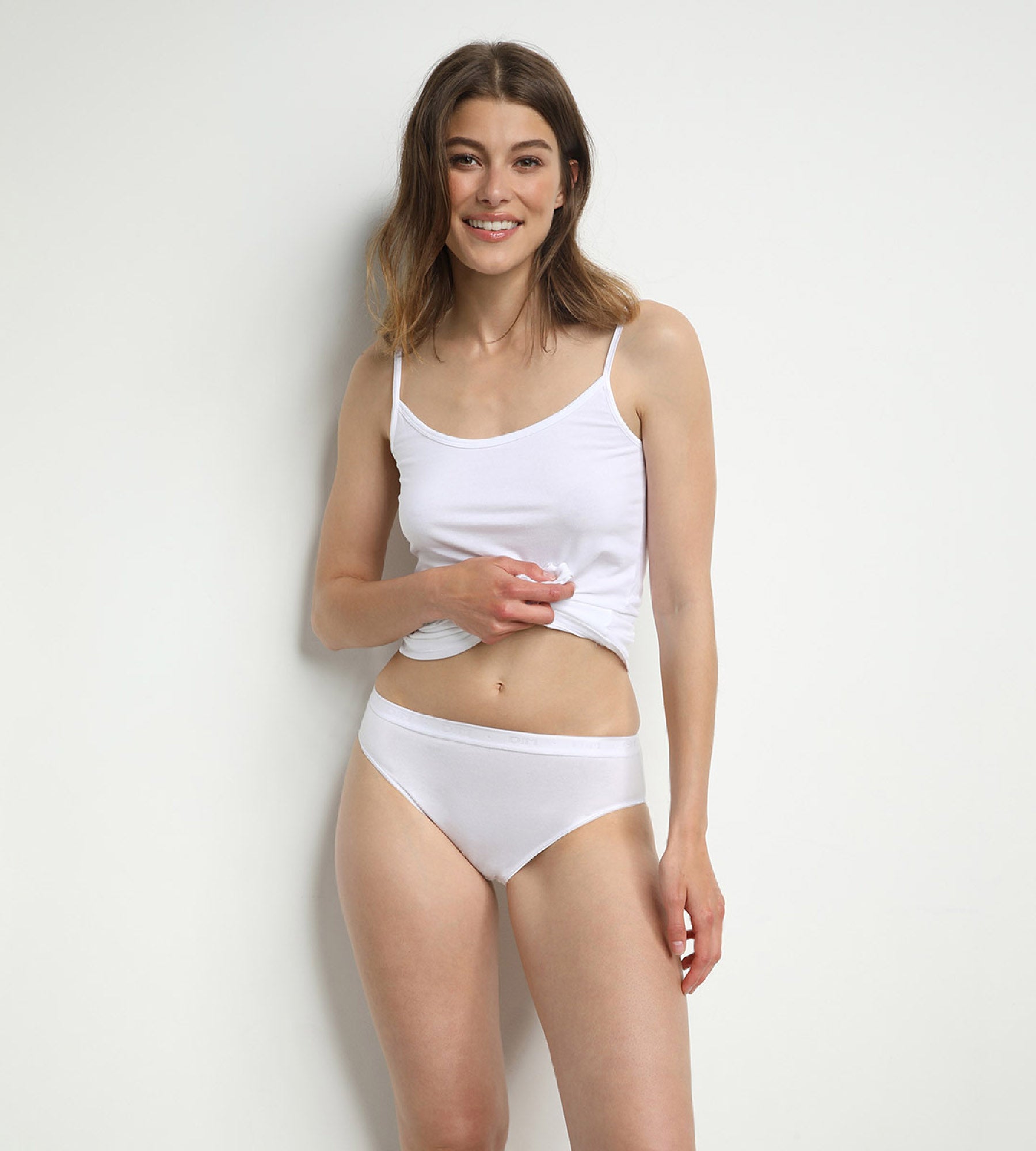 2 Pack Women's Mid-Rise Cotton Bio Underwear - Soft & Breathable White Panties for Everyday Comfort & Lounge Wear