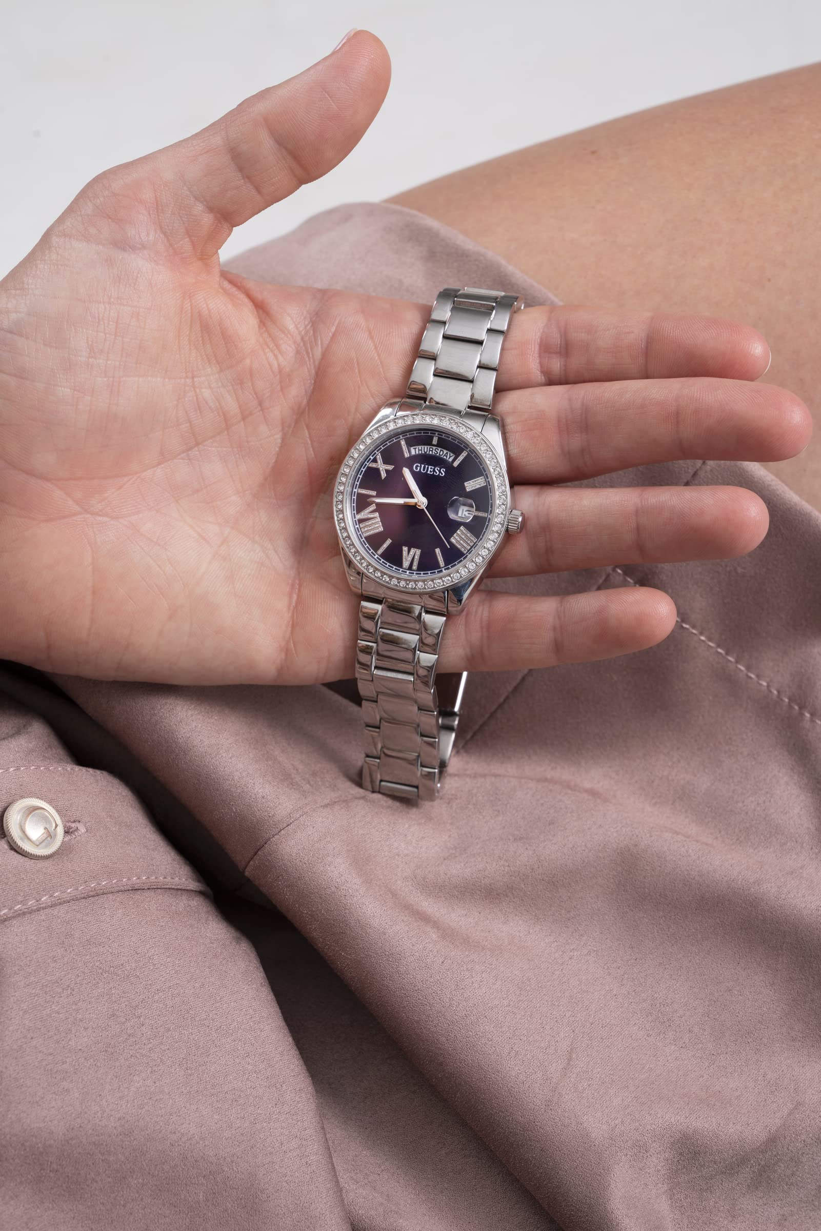 GUESS Coin Edge Bracelet Watch for Women - Stainless Steel Fashion Watch with Date Display - Perfect for Office, Party & Everyday Wear