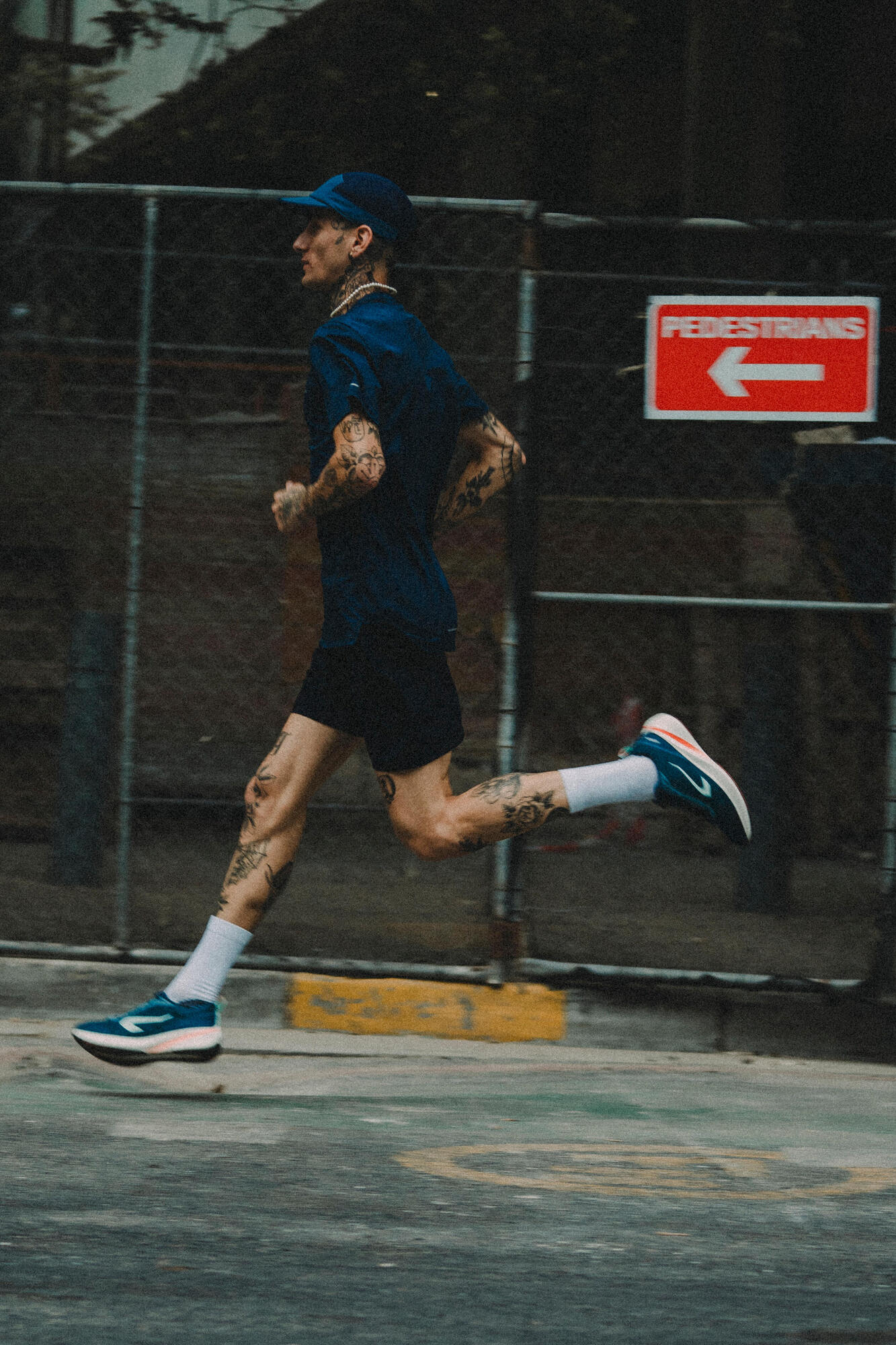 Kiprun Men's Run 500 Breathable Quick-Dry Running Shorts - Lightweight Athletic Shorts for Jogging, Gym Workouts & Outdoor Sports