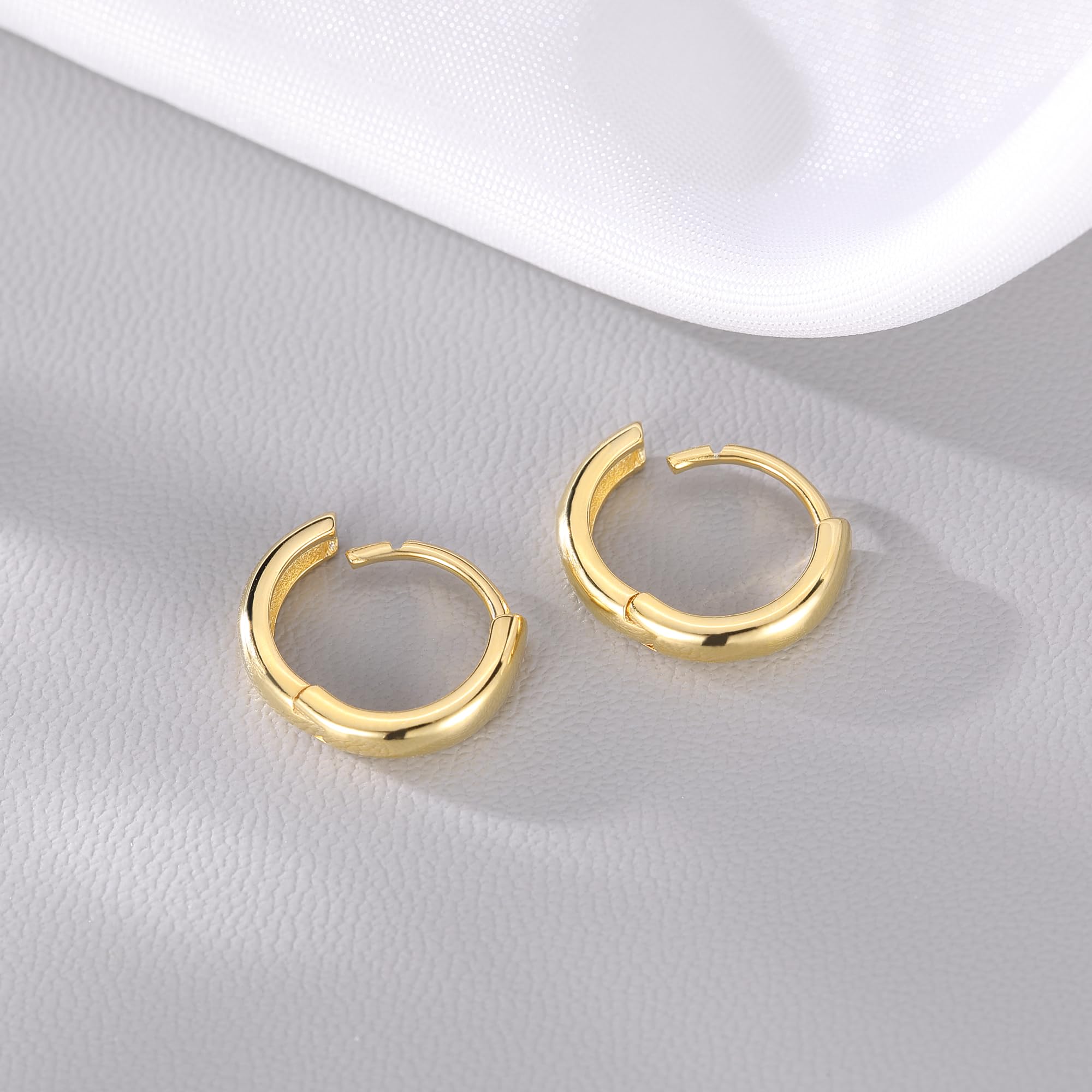 Reffeer 925 Sterling Silver Small Round Hoop Earrings for Women & Teens - Minimalist Huggie Hoops for Everyday Wear, Gifts & Special Occasions