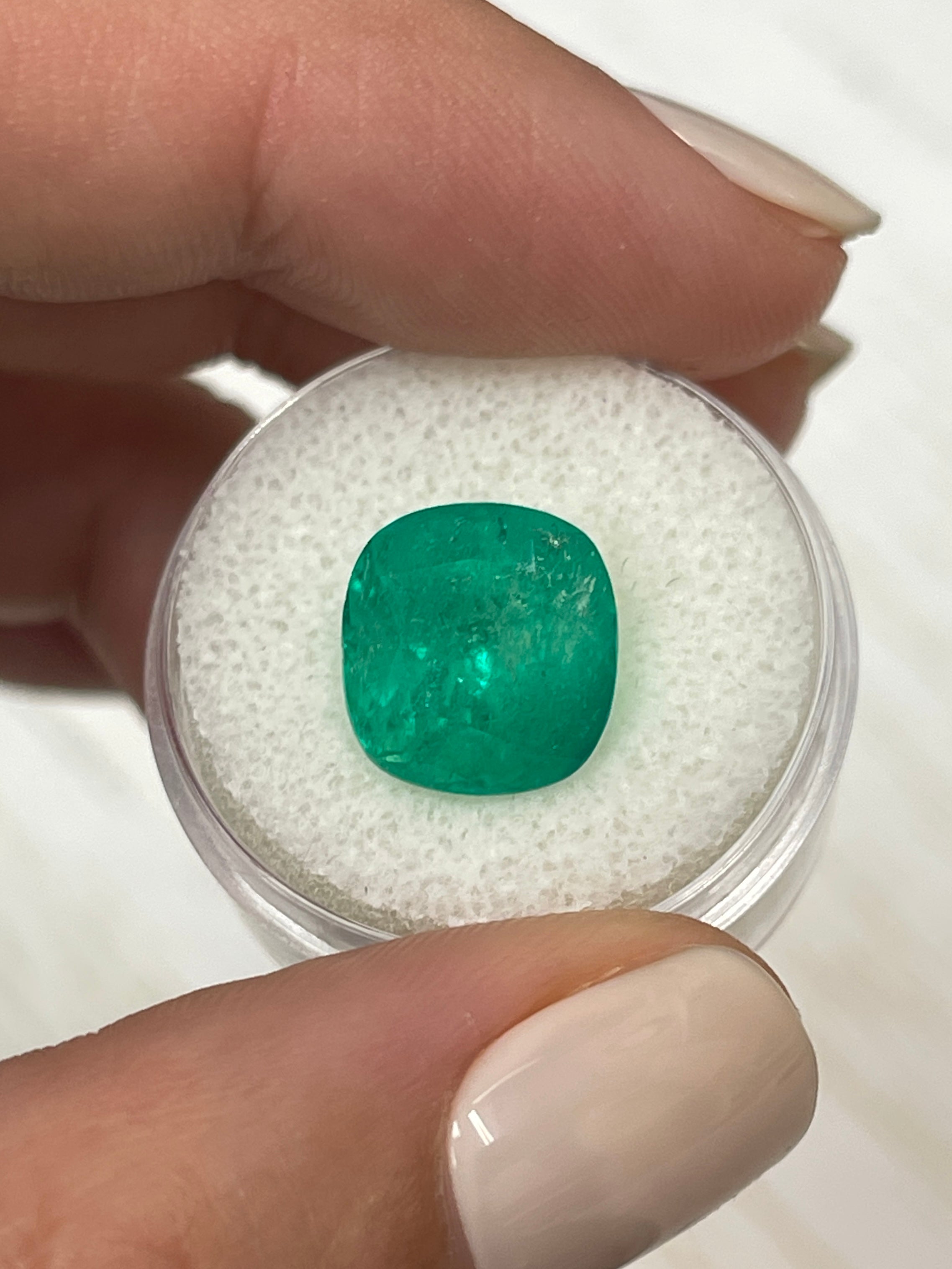 6.97 Carat Rich Green Natural Loose Colombian Emerald Cushion Cut Gemstone for Jewelry Making, Engagement Rings & Luxury Gifts