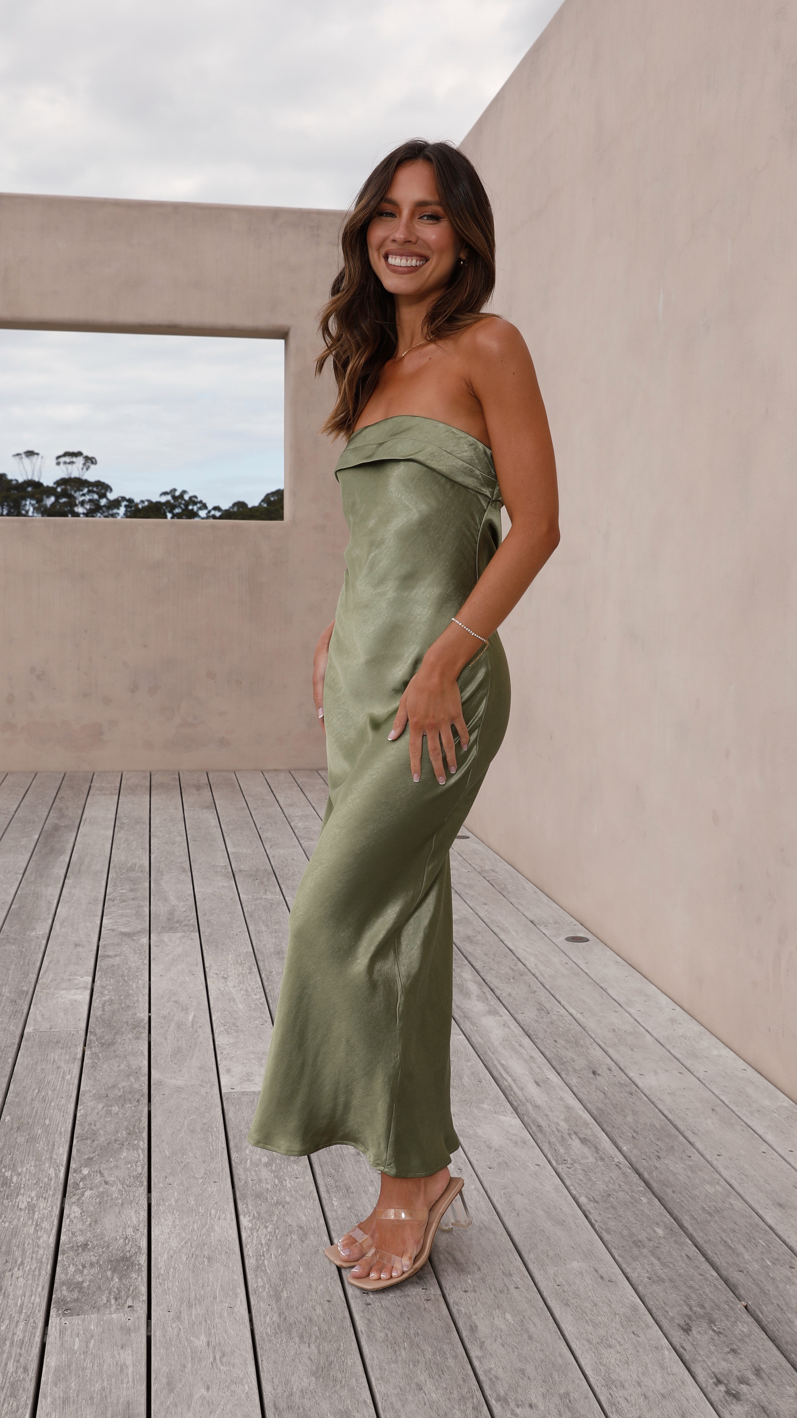 Gisele Maxi Dress for Women - Olive Green Flowy Long Dress with Side Slits, Summer Beach Wedding Party Wear - Perfect for Vacations, Date Nights & Outdoor Events