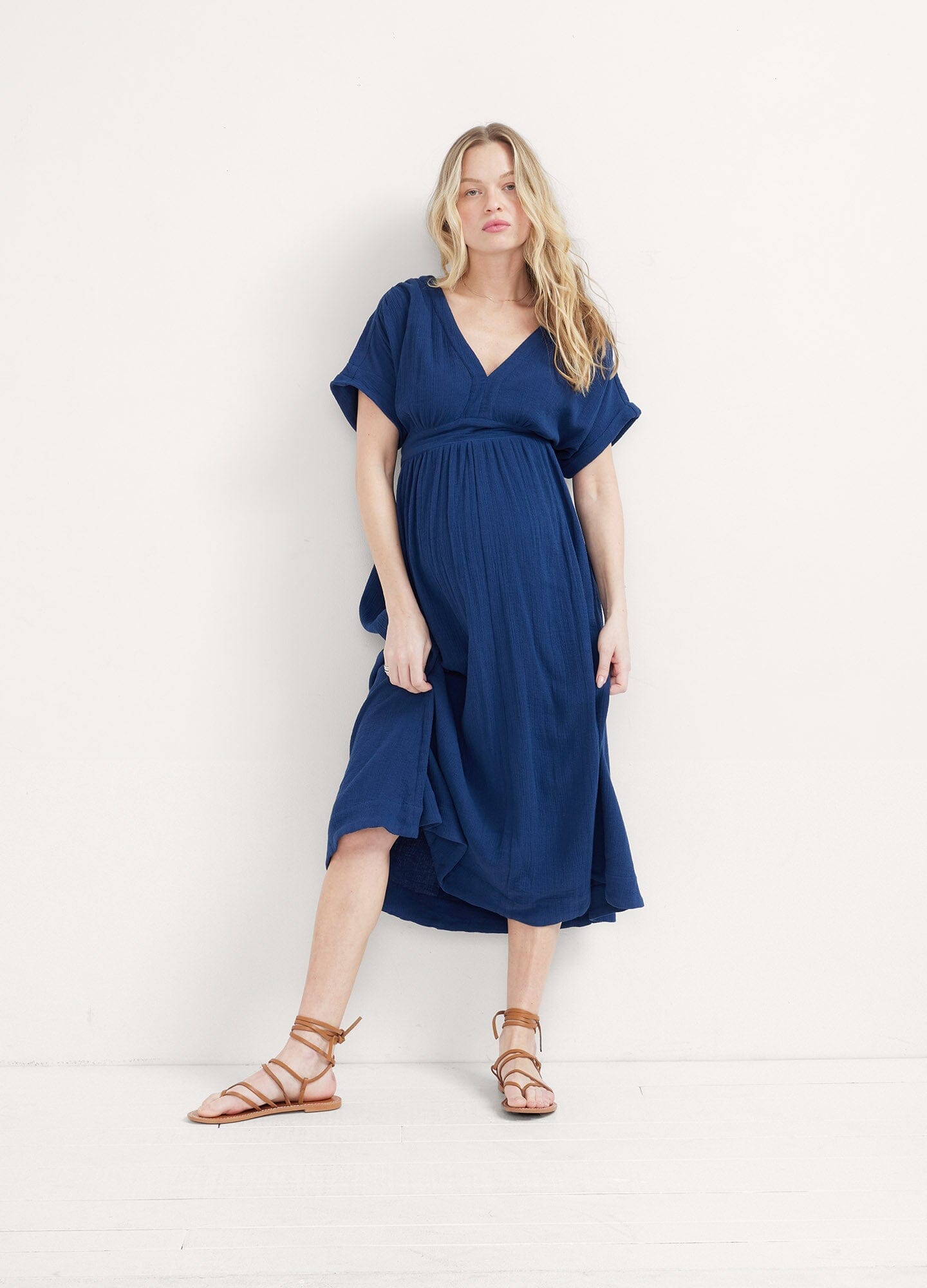 Elegant Rosa Dress for Women - Floral Summer Maxi Dress with V-Neck & Flowy Skirt - Perfect for Weddings, Parties & Beach Vacations
