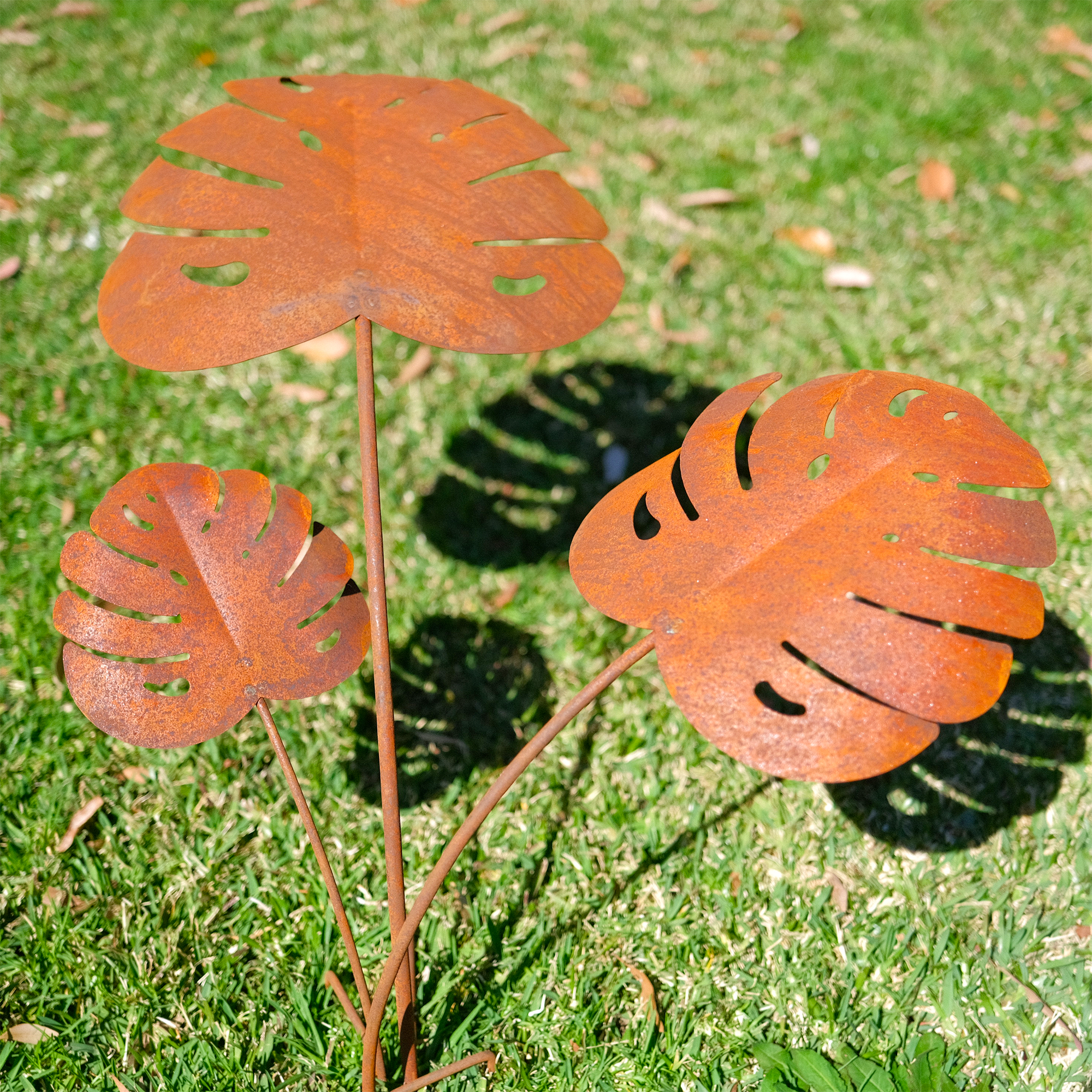 LG0013ABC Leaf Stake Set of 3 Sizes - Perfect for Garden Decor, Plant Support, and Outdoor Landscaping