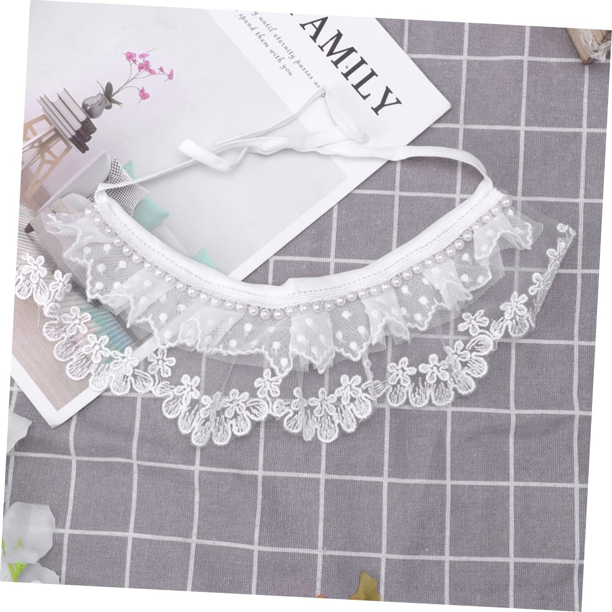 Fashionable Pet Collar Bib Scarf for Dogs & Cats - White Neckerchief for Daily Wear