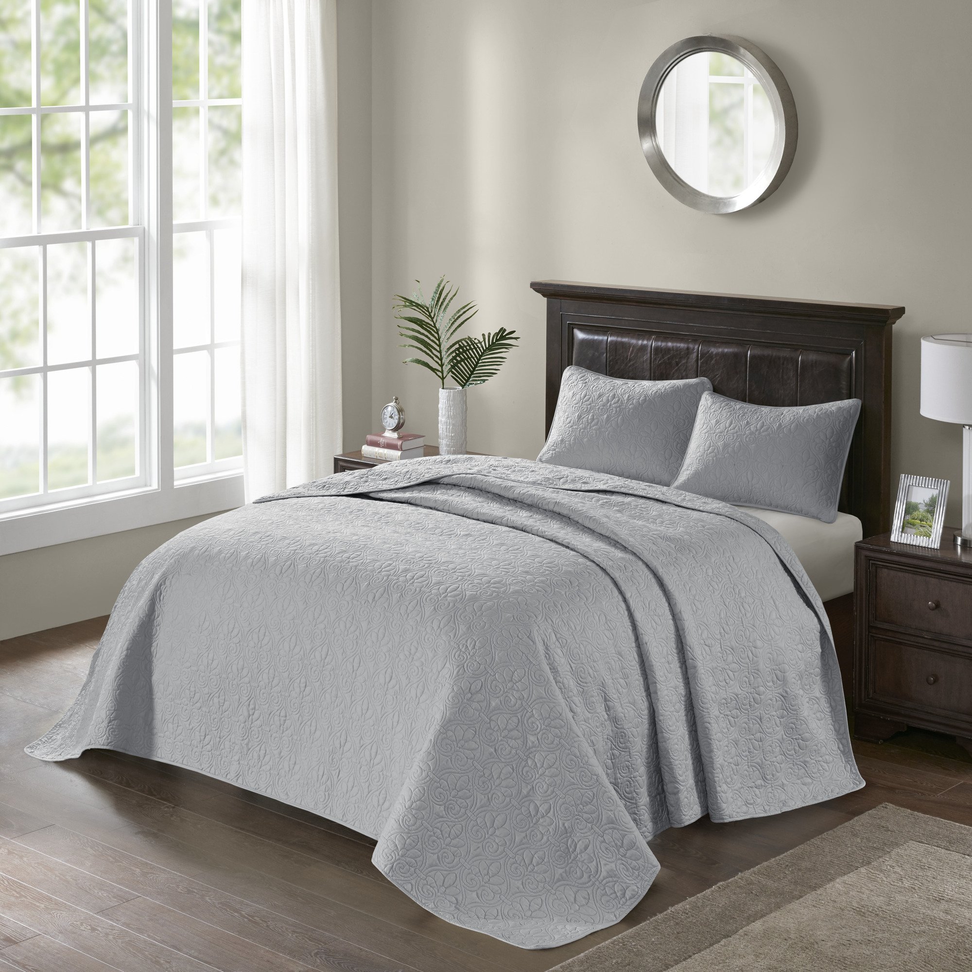 Madison Park Quebec Queen Size Quilt Bedding Set - Grey Damask 3-Piece Microfiber Bedspread | Ultra Soft & Breathable | Perfect for Master Bedroom, Guest Room & Cozy Home Decor