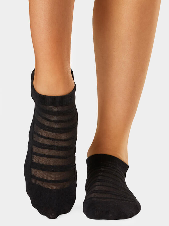 Non-Slip Grip Socks for Women & Men - Breathable Yoga Socks with Anti-Skid Dots - Perfect for Pilates, Barre, Dance & Home Workouts