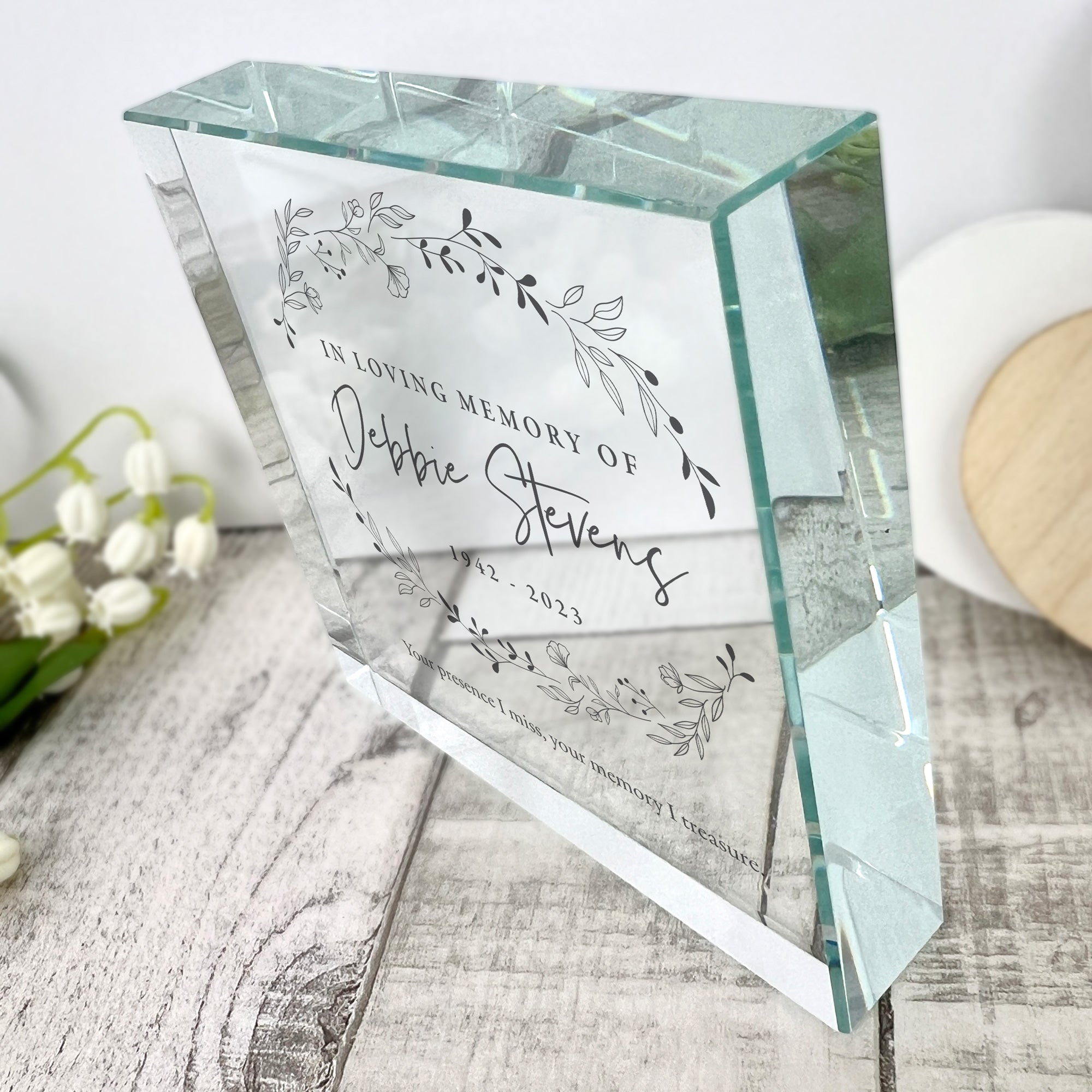 Personalized Memorial Crystal Wreath Token - Custom Engraved Keepsake for Loved Ones | Perfect for Funerals, Graveside Tributes & Sympathy Gifts