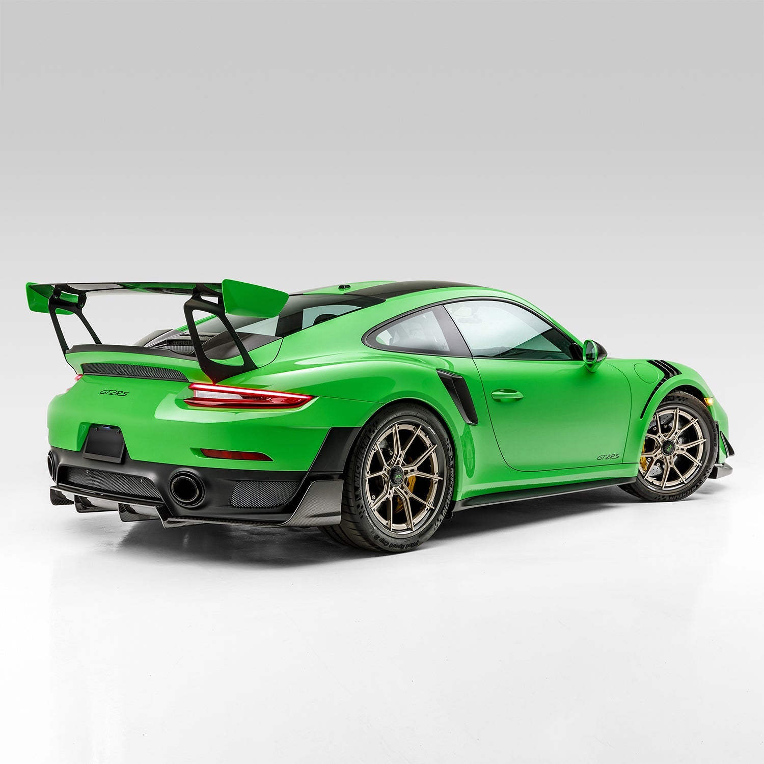 Porsche 991.2 911 GT2RS Aero Side Skirts - Carbon Fiber Body Kit for Performance & Style - Perfect for Track Days & Car Shows