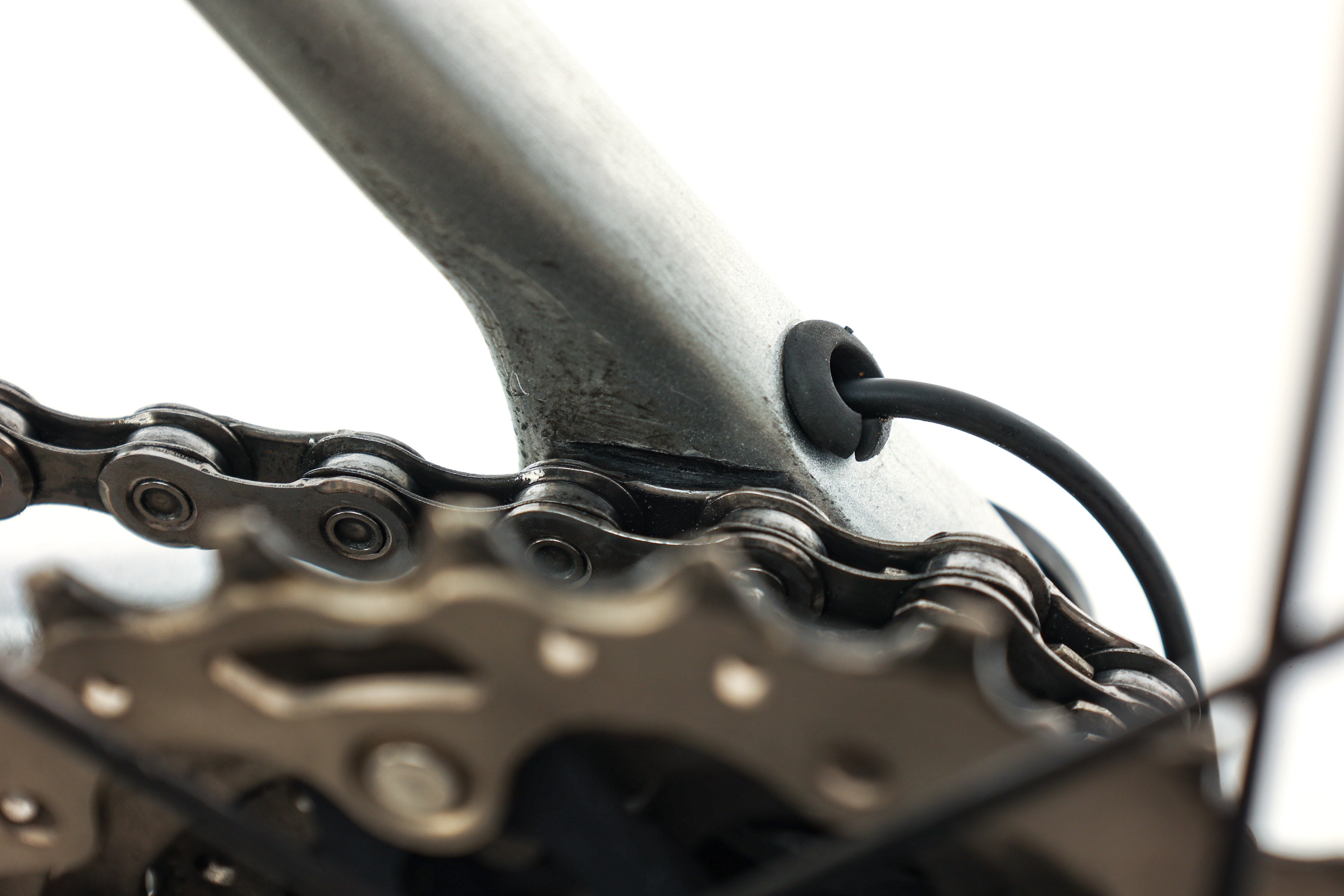 Argon 18 Gallium Disc Road Bike 2023 - Medium Size | Lightweight Carbon Frame, Disc Brakes for High-Speed Performance | Perfect for Road Racing, Endurance Cycling & Commuting