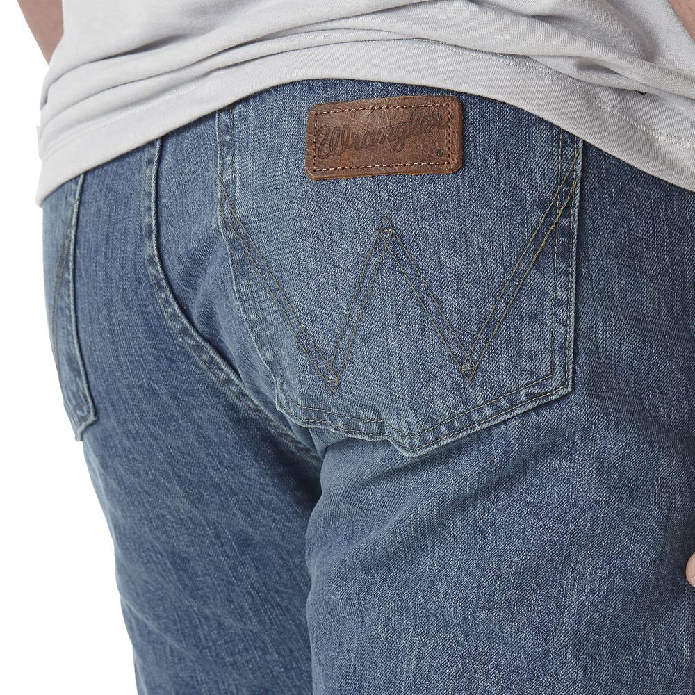 Wrangler Men's Retro Slim Fit Bootcut Jeans - Classic Denim Pants for Casual & Western Wear | Perfect for Everyday Use, Cowboy Style & Night Out
