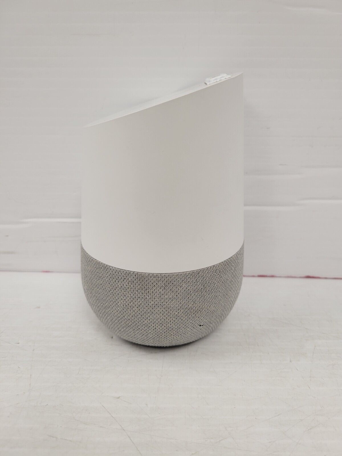 Google Home Smart Speaker - Voice Activated Assistant with Google Assistant, Bluetooth & WiFi Connectivity for Smart Home Control - Perfect for Music, News, Weather & Home Automation
