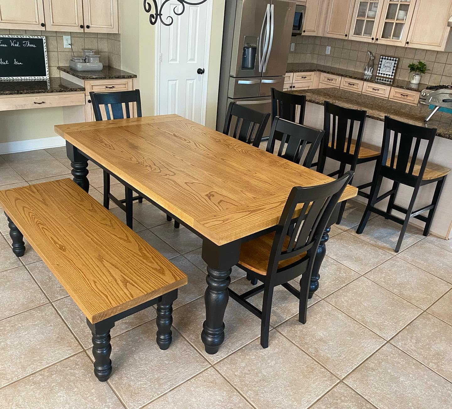 Osborne Husky Farm Dining Table Legs - Set of 4 Unfinished Pine Wood Turned Legs, Sanded & Ready for Staining - Durable Replacement Legs for Dining Tables, Desks & DIY Furniture Projects - Perfect for Home Office, Kitchen Renovation & Farmhouse Decor