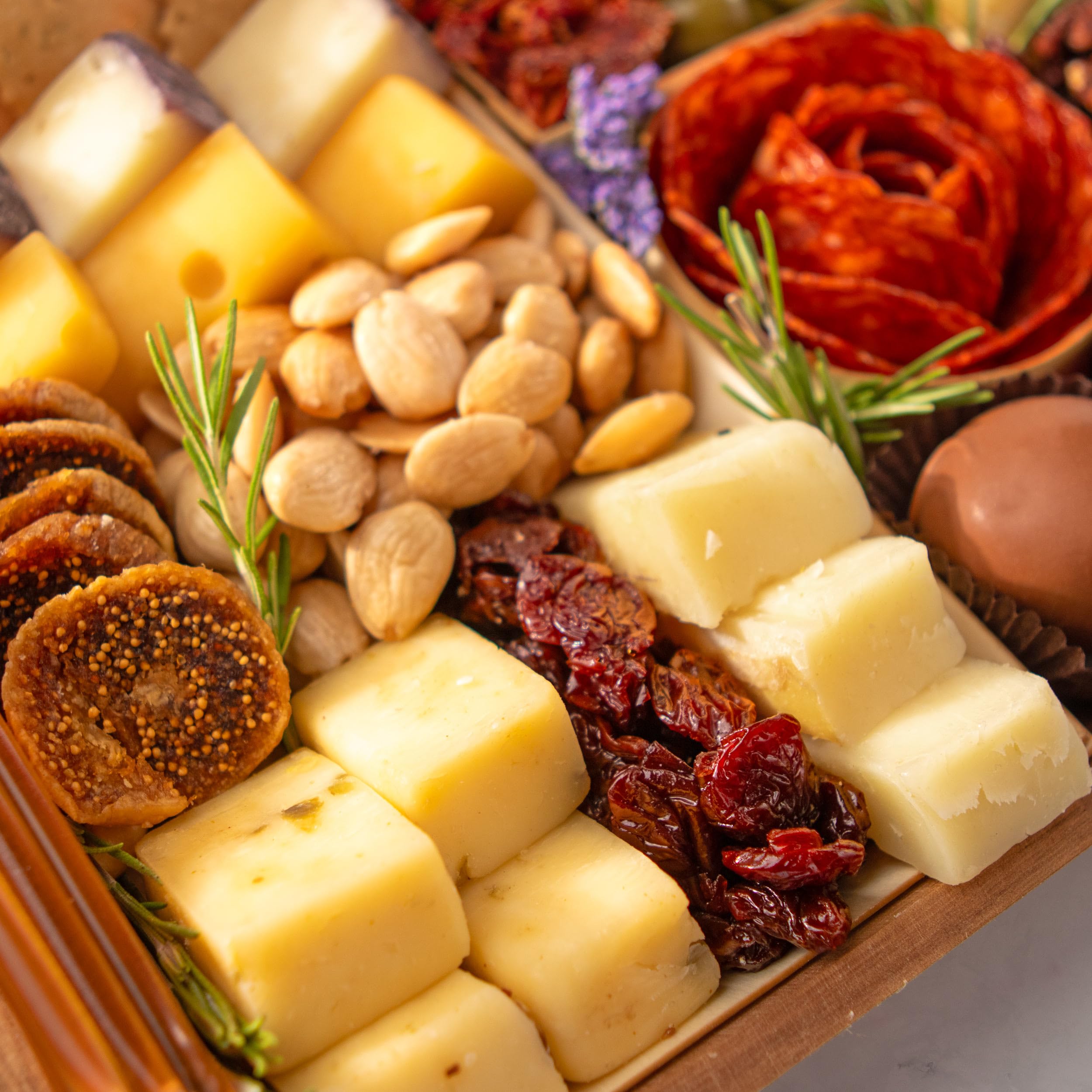Premium Nibble Charcuterie Board - Ready-to-Eat Gourmet Meat & Cheese Platter for 4-5 People | Perfect for Birthdays, Christmas, Holidays & Corporate Gifts | Elegant Entertaining & Party Appetizer