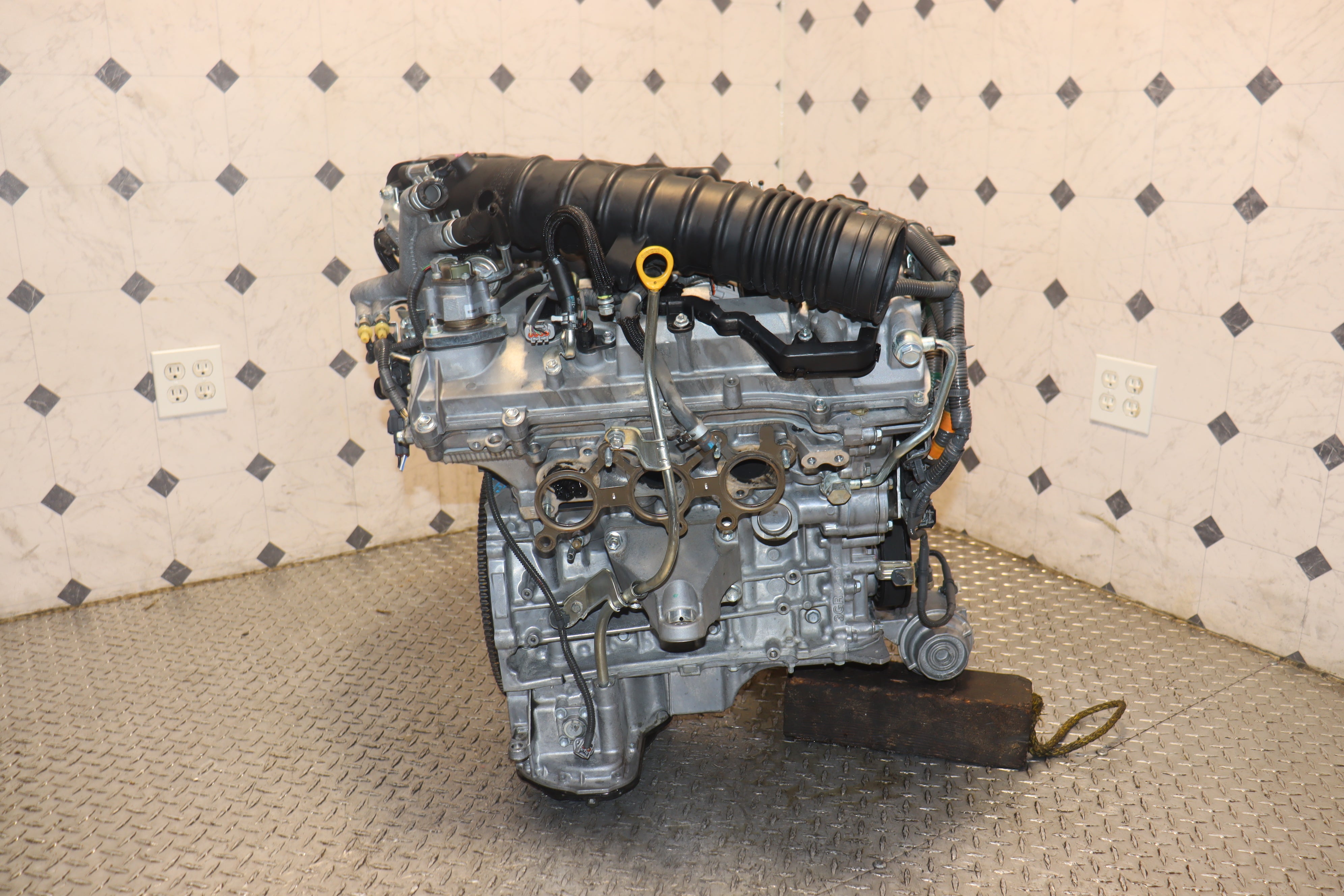 2005-2006 Lexus GS300 JDM 3GR-FSE 3.0L V6 DOHC Engine - Replacement for Lexus GS300, Perfect for Engine Swap & Performance Upgrades