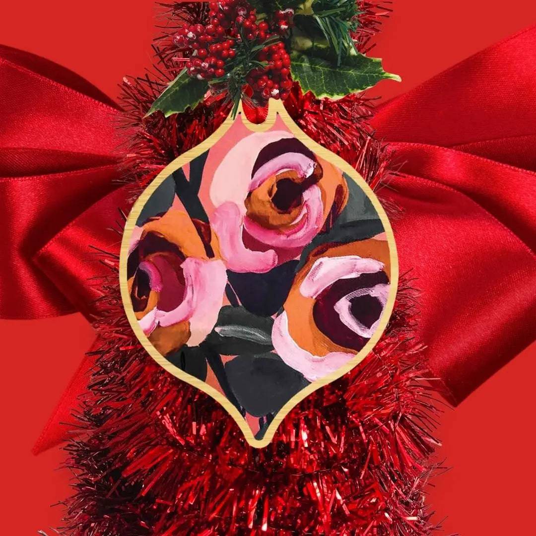 Vintage Roses Christmas Ornament - Handmade Glass Holiday Decor for Tree, Gift & Home Decoration - Perfect for Xmas, Winter Wedding & Festive Party Decor
