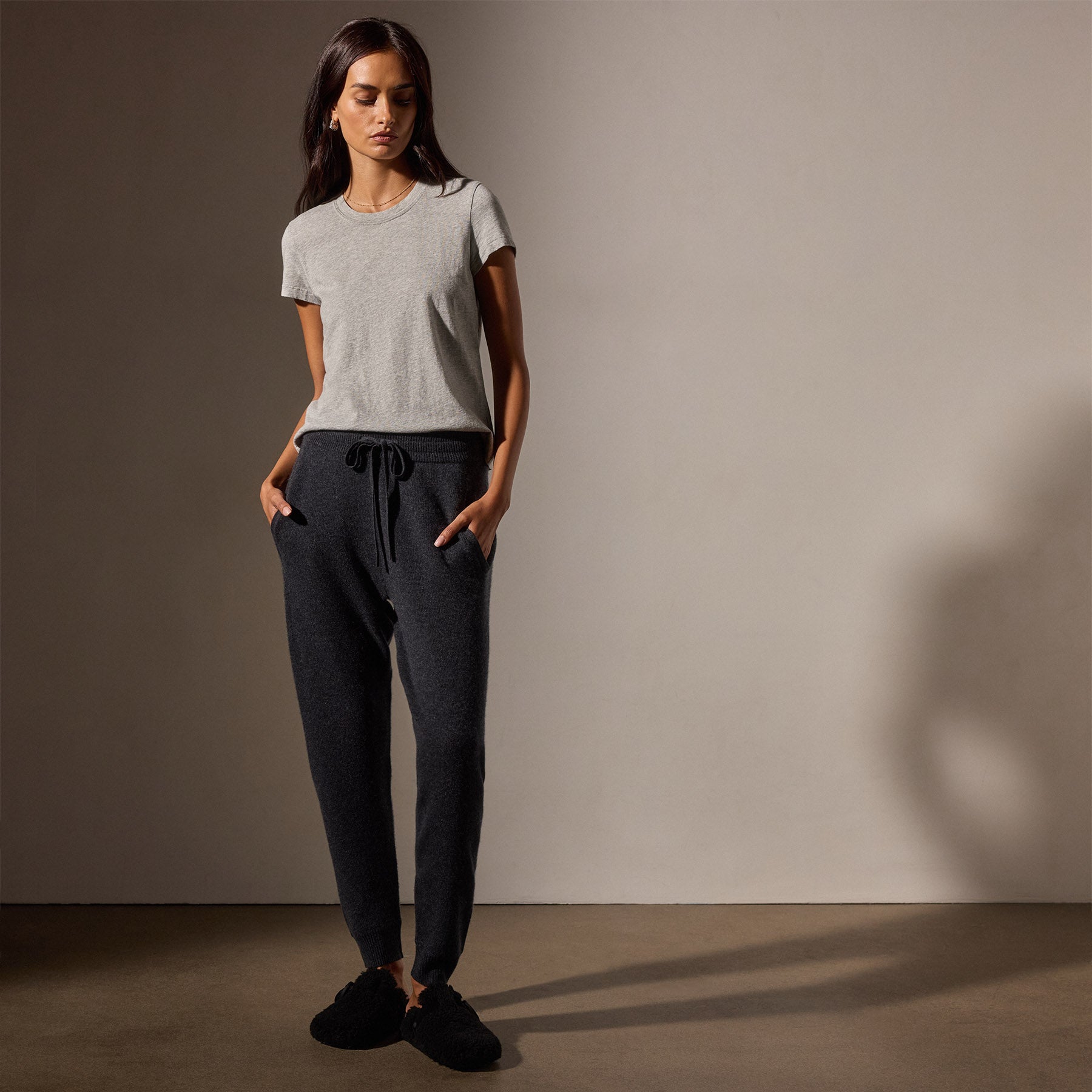 Premium Cashmere Jogger Pants for Women & Men - Soft & Warm Winter Lounge Pants - Cozy Homewear & Travel Outfit (Coal Black)