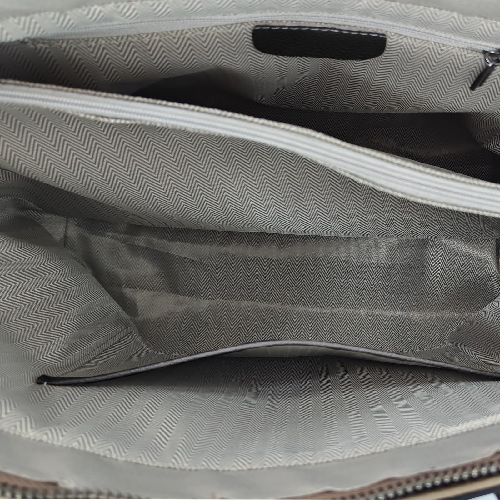 Premium Genuine Leather Tote Bag for Women - Spacious Large Capacity Work & Travel Shoulder Bag - Perfect for Office, Commute, Weekend Getaways & Shopping