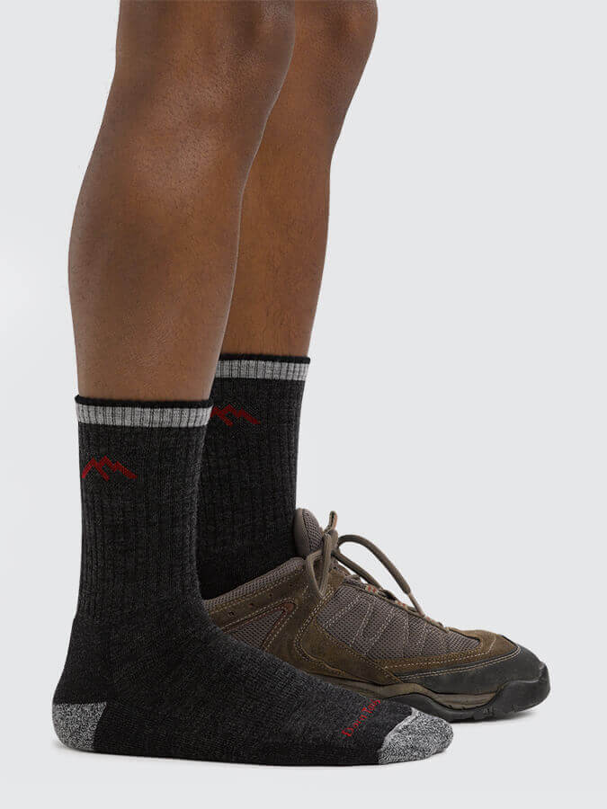 Darn Tough 1466 Hiker Micro Crew Cushion Socks for Men - Moisture-Wicking Hiking Socks for Outdoor Adventures & Daily Wear