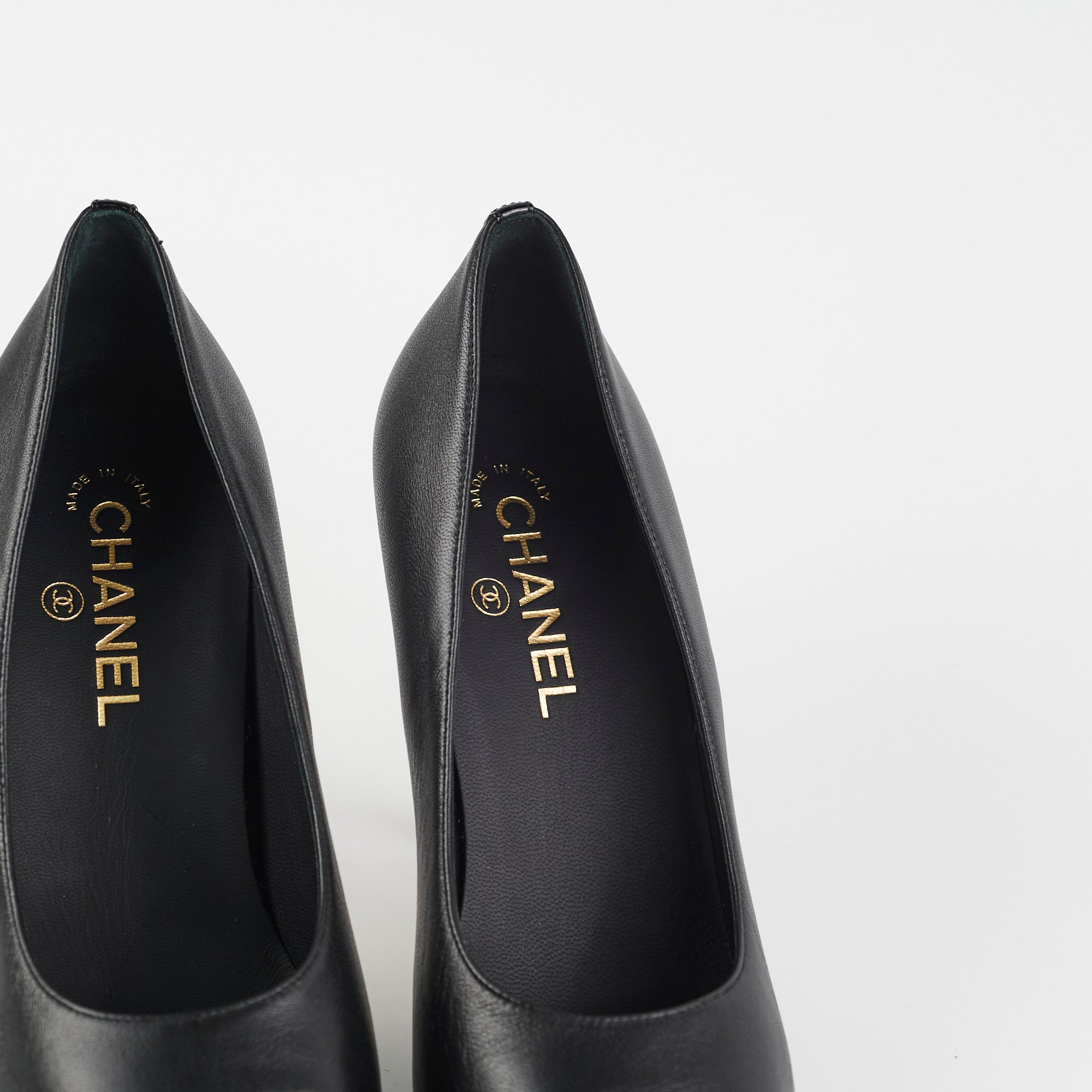 Chanel Black Leather High Heels Size 39.5 - Elegant Women's Dress Shoes for Parties, Weddings & Formal Events